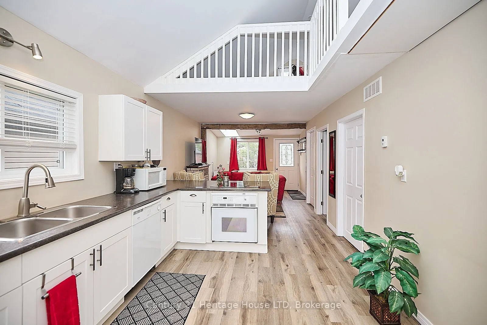 30 McAlpine Avenue S