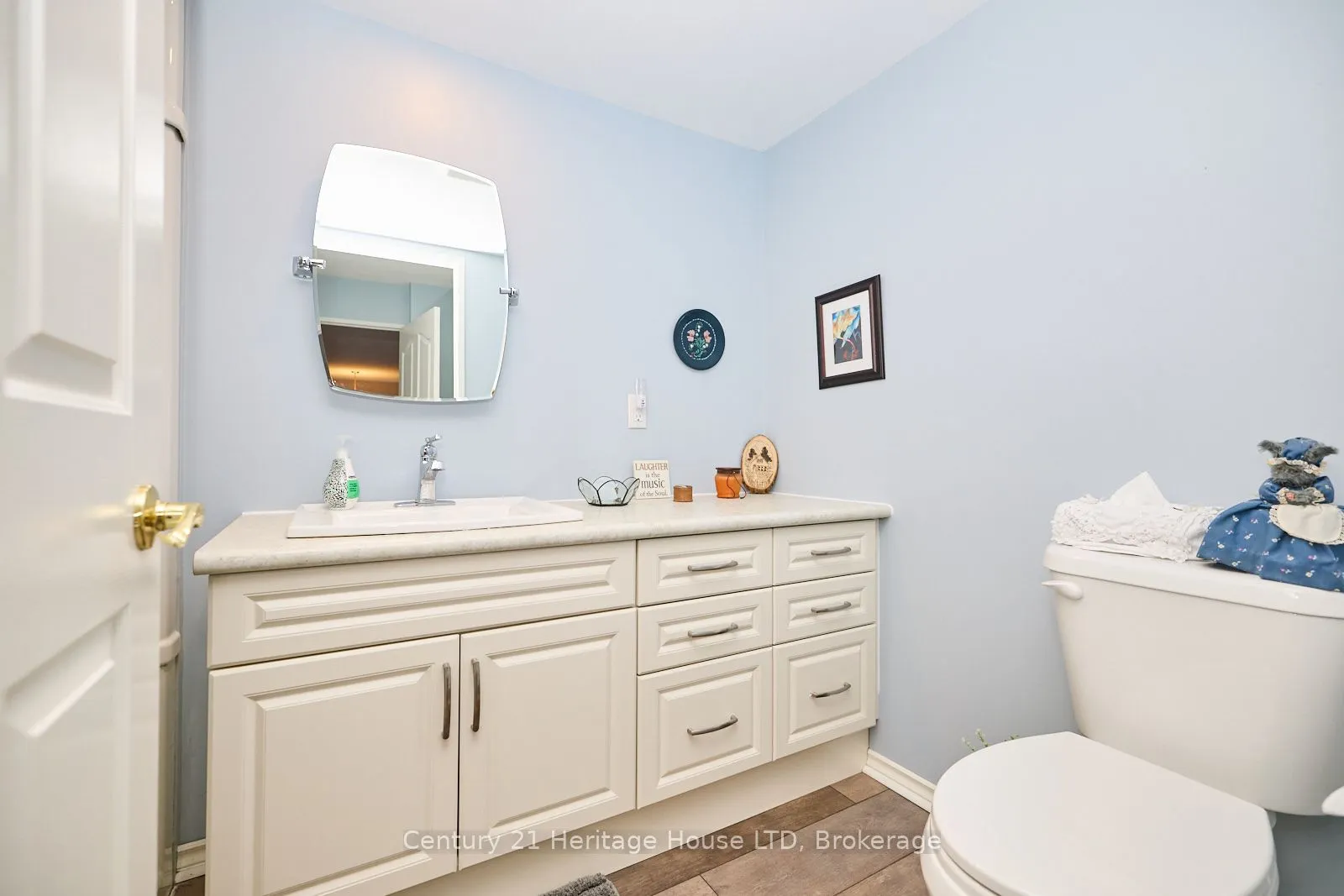 8111 Forest Glen Drive, #317