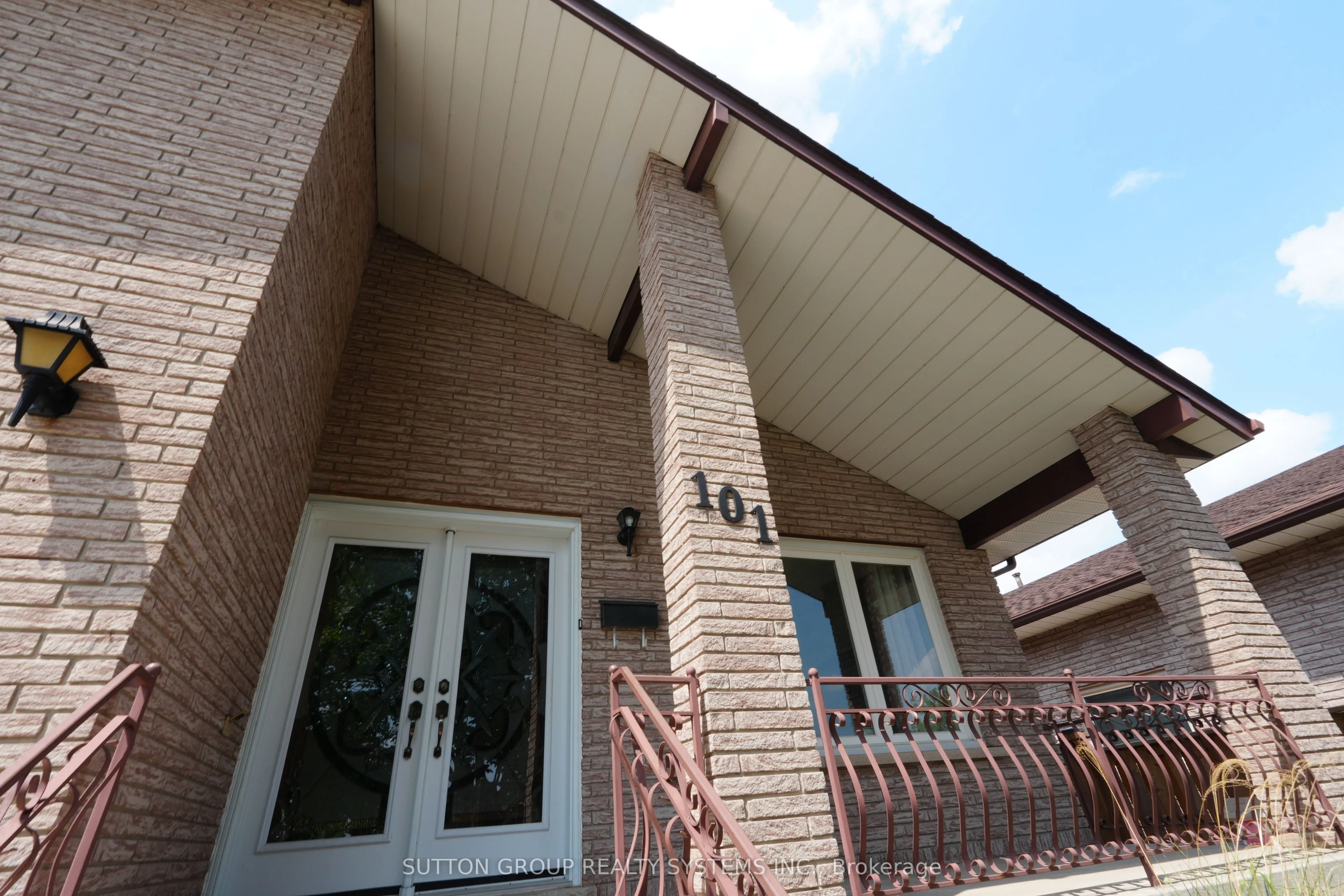 101 Henley Drive