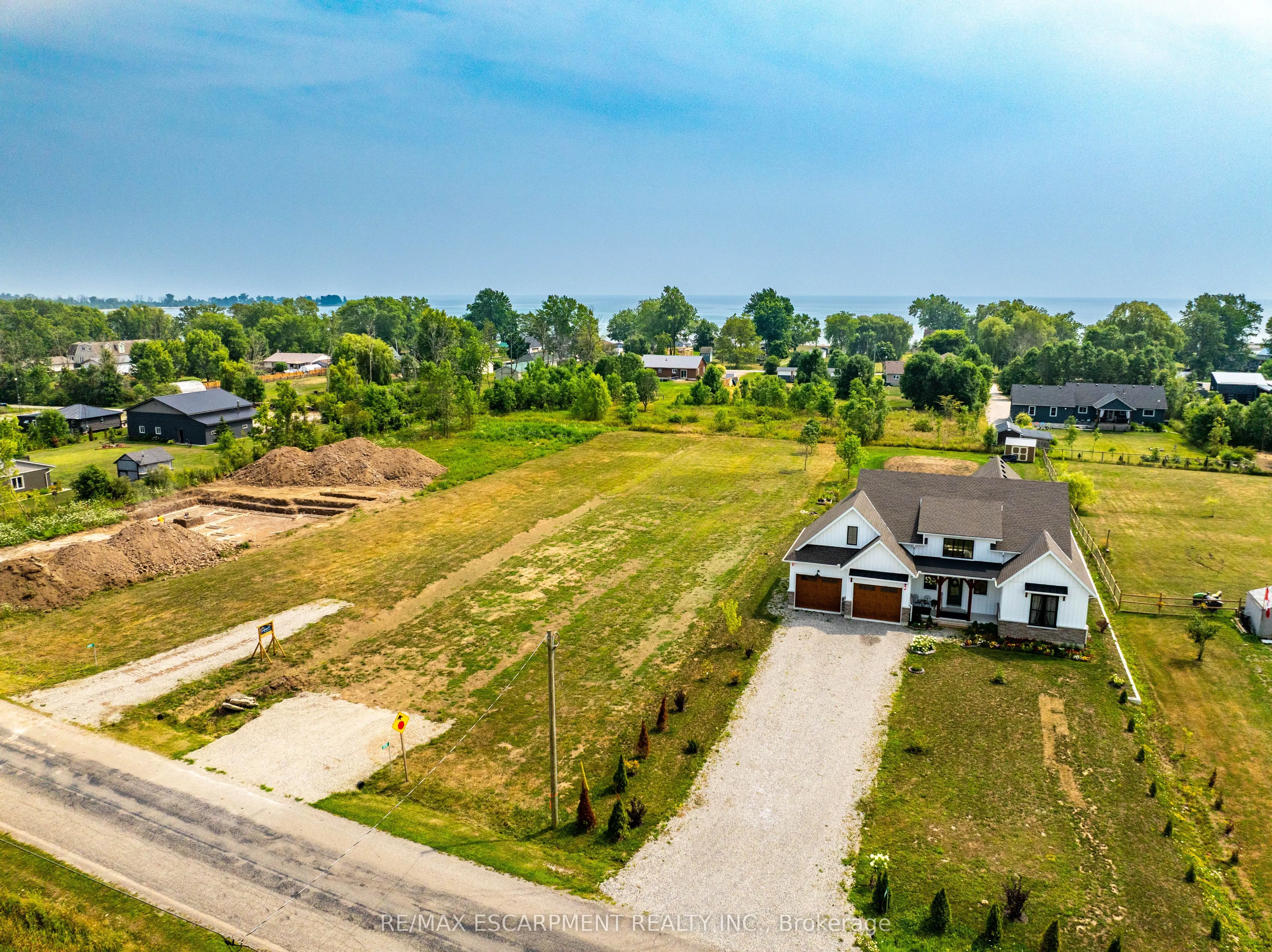 3250 Lakeshore Road