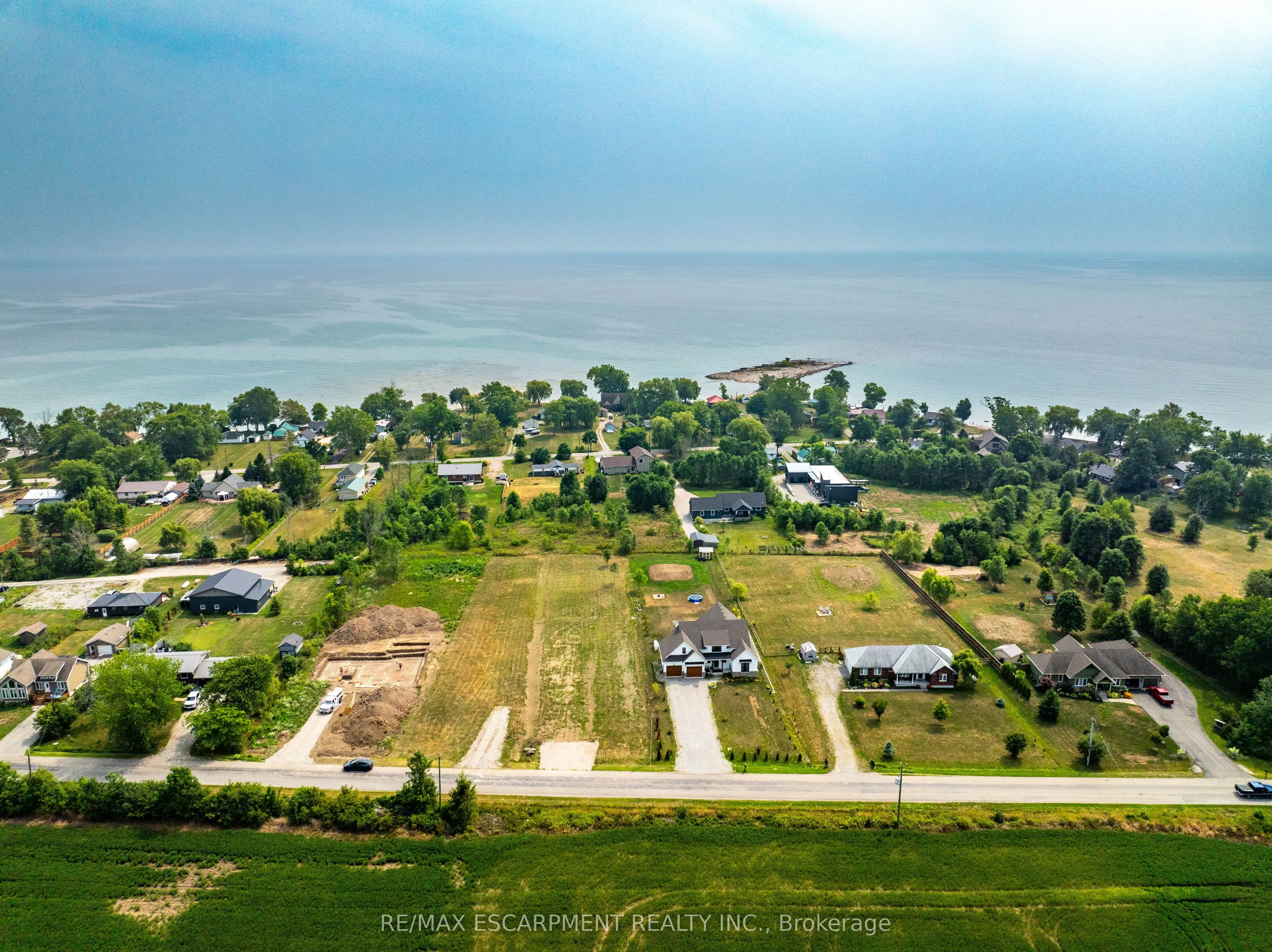 3250 Lakeshore Road