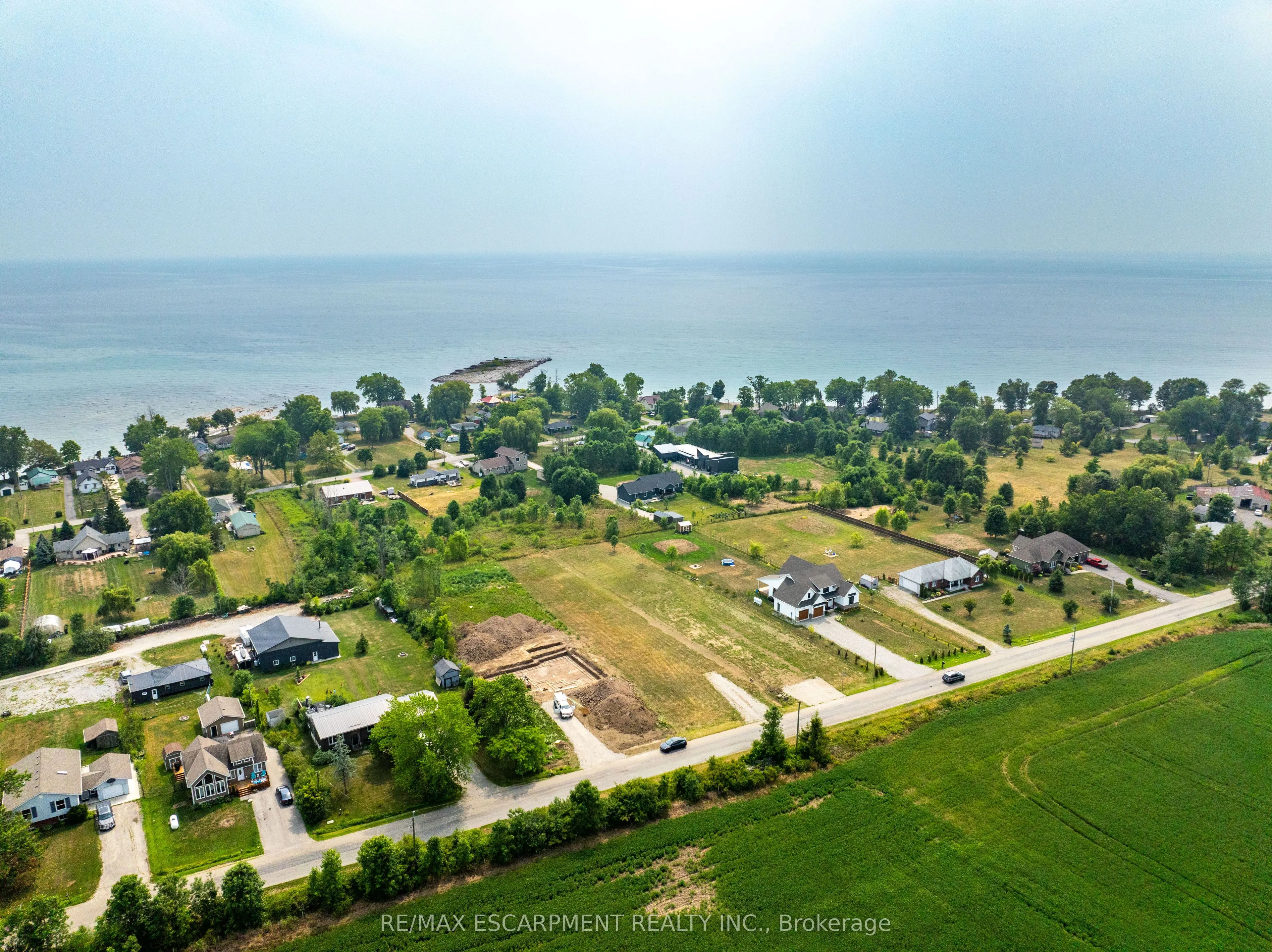 3250 Lakeshore Road