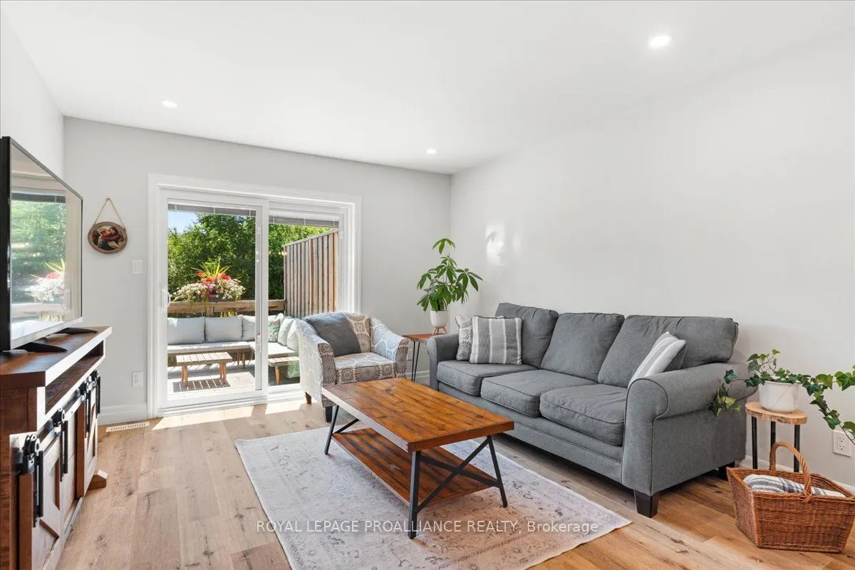 39 Hillside Meadow Drive