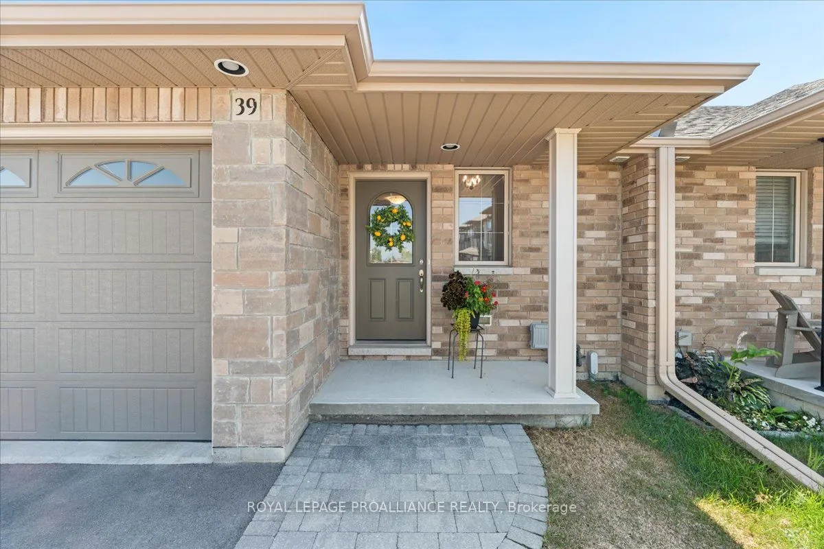 39 Hillside Meadow Drive
