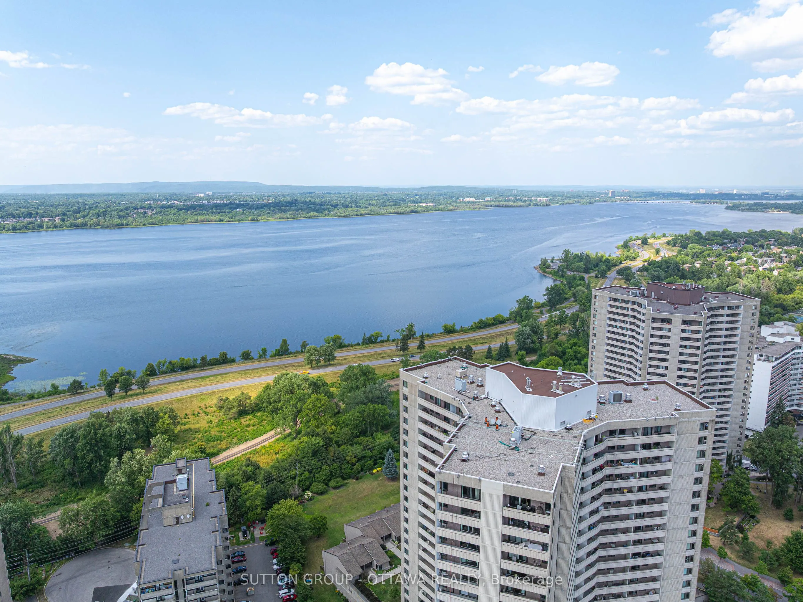 1171 Ambleside Drive, #711
