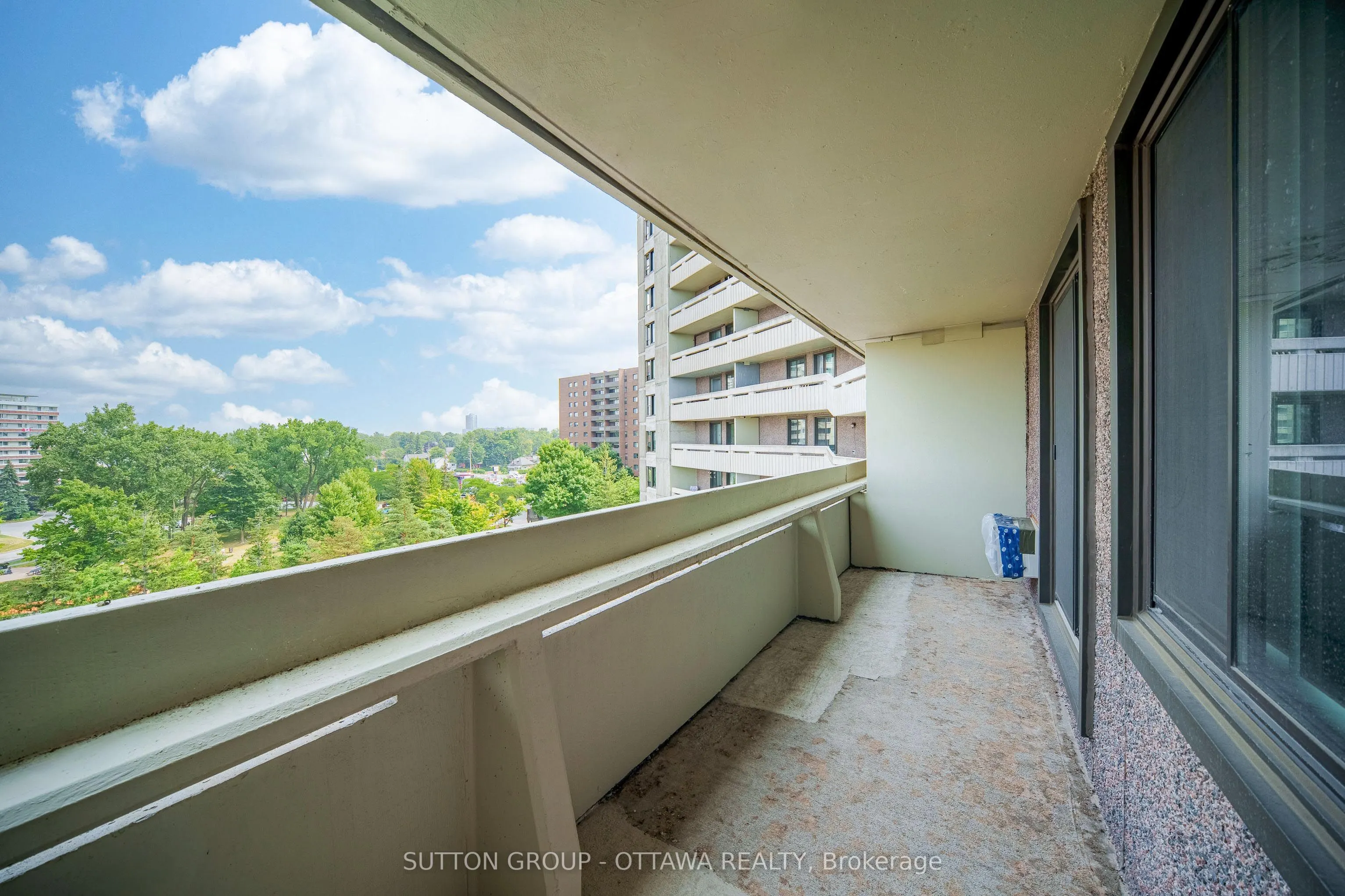 1171 Ambleside Drive, #711