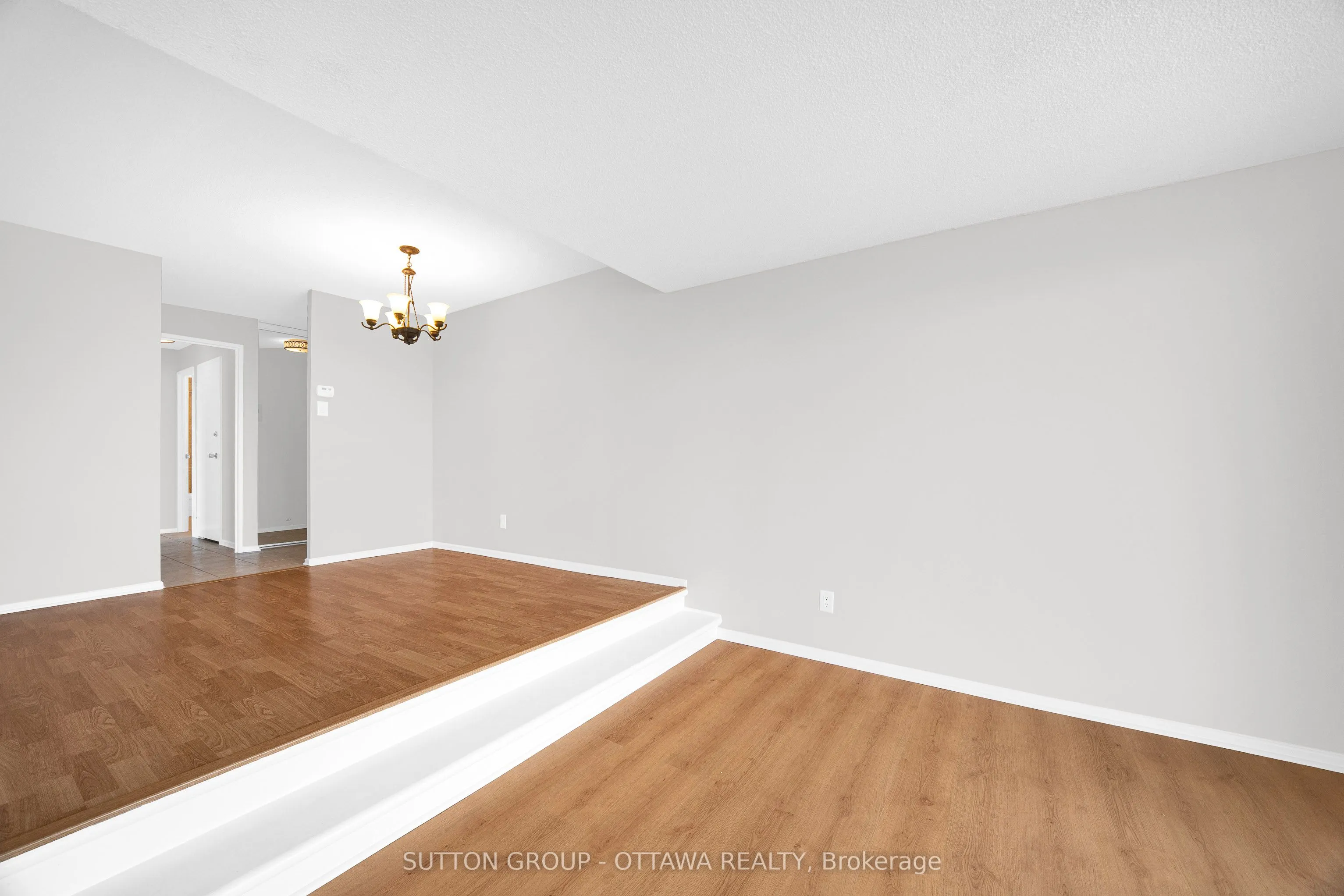 1171 Ambleside Drive, #711