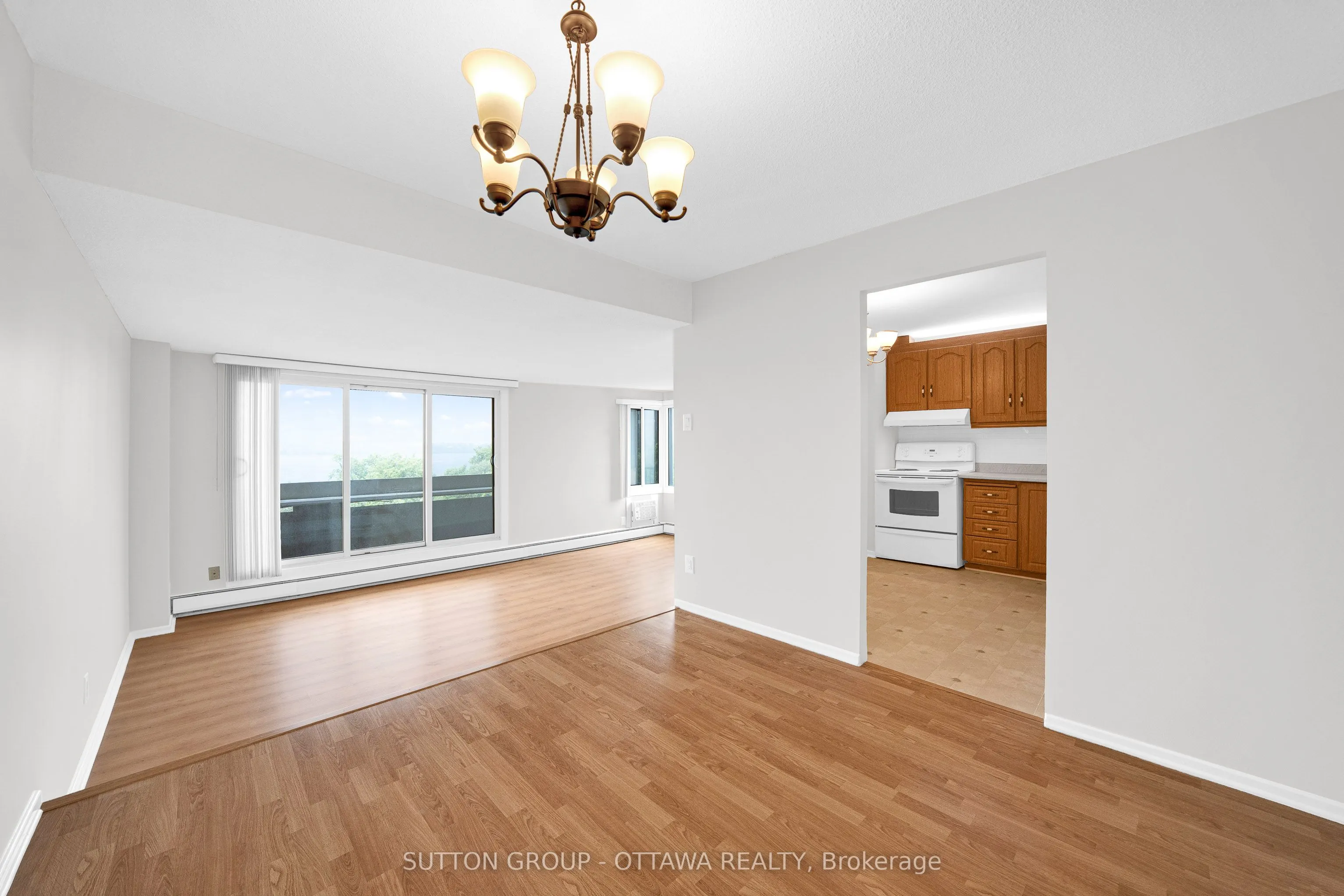 1171 Ambleside Drive, #711