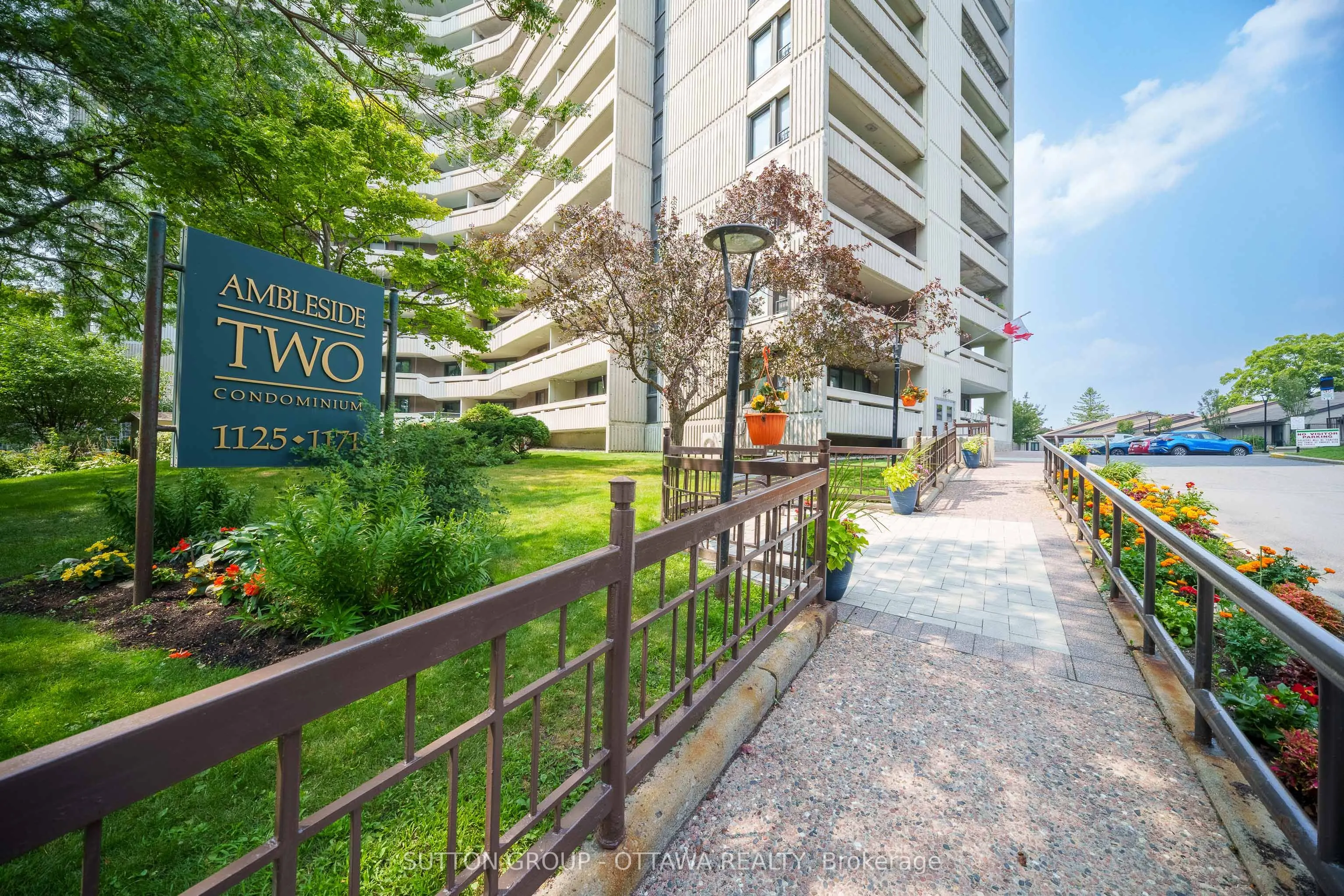 1171 Ambleside Drive, #711