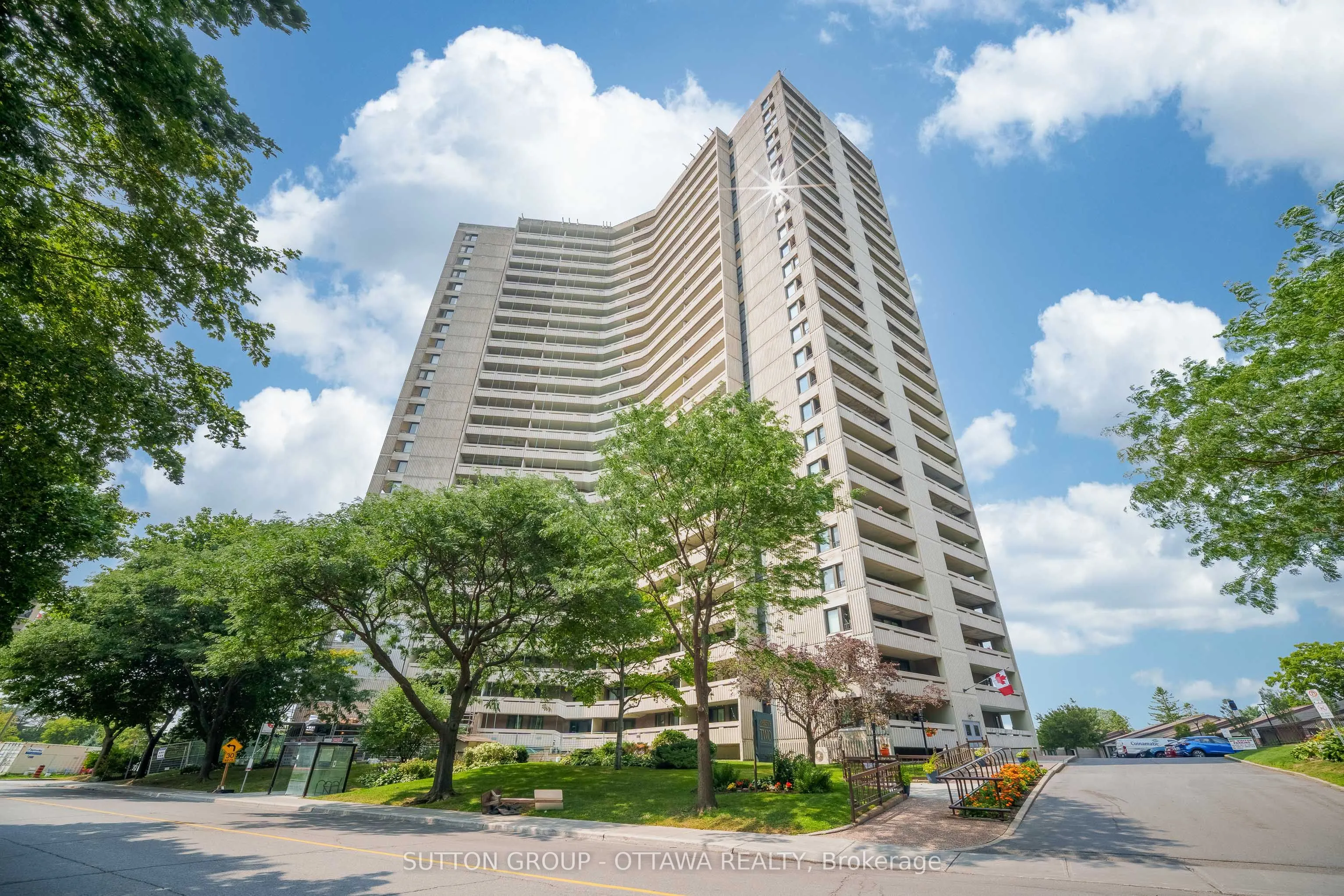 1171 Ambleside Drive, #711