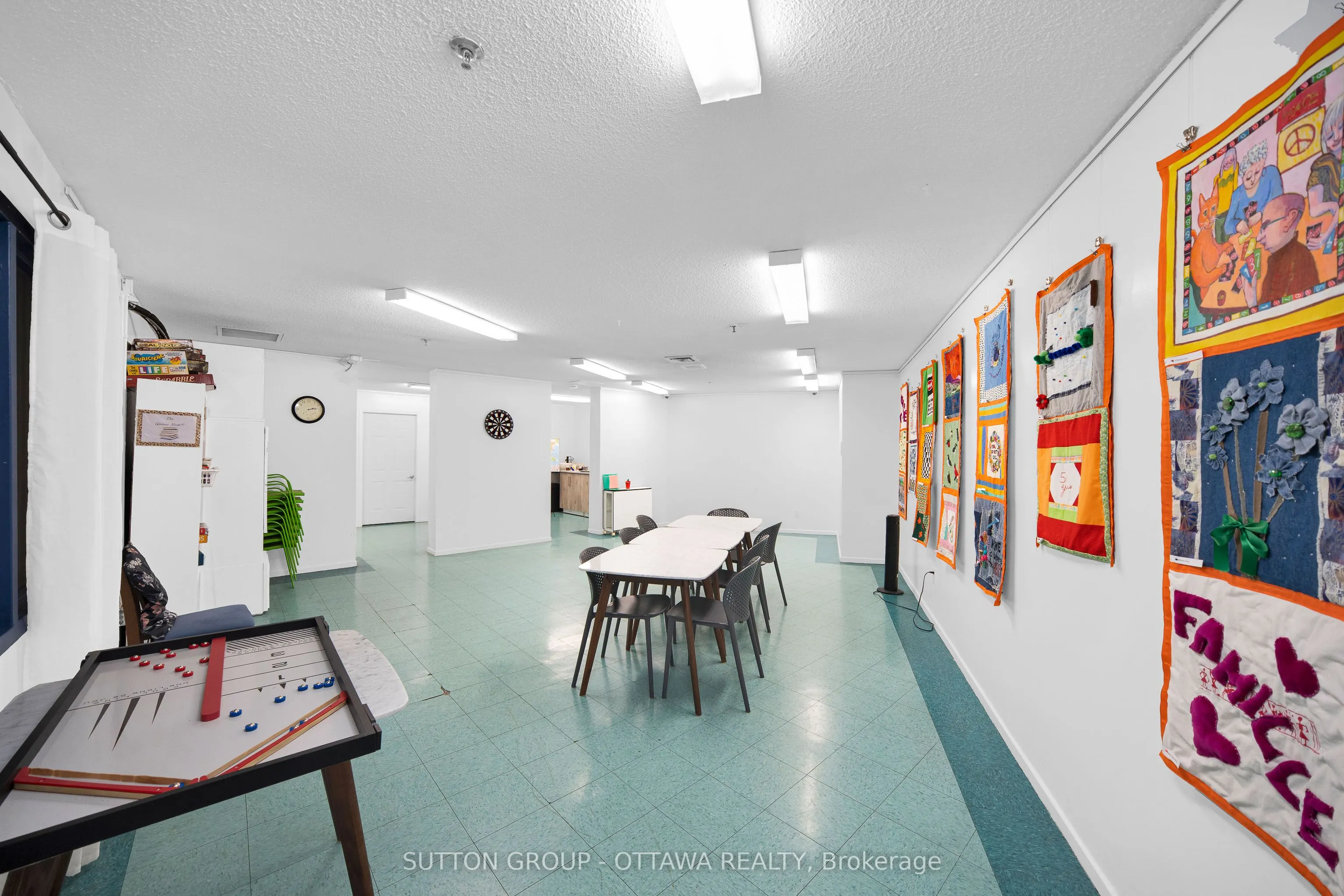 1171 Ambleside Drive, #711