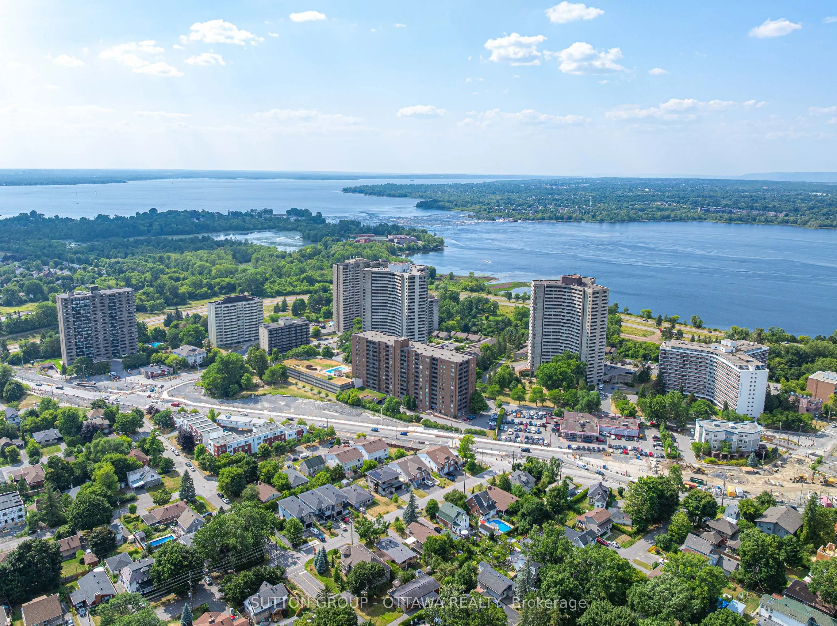 1171 Ambleside Drive, #711