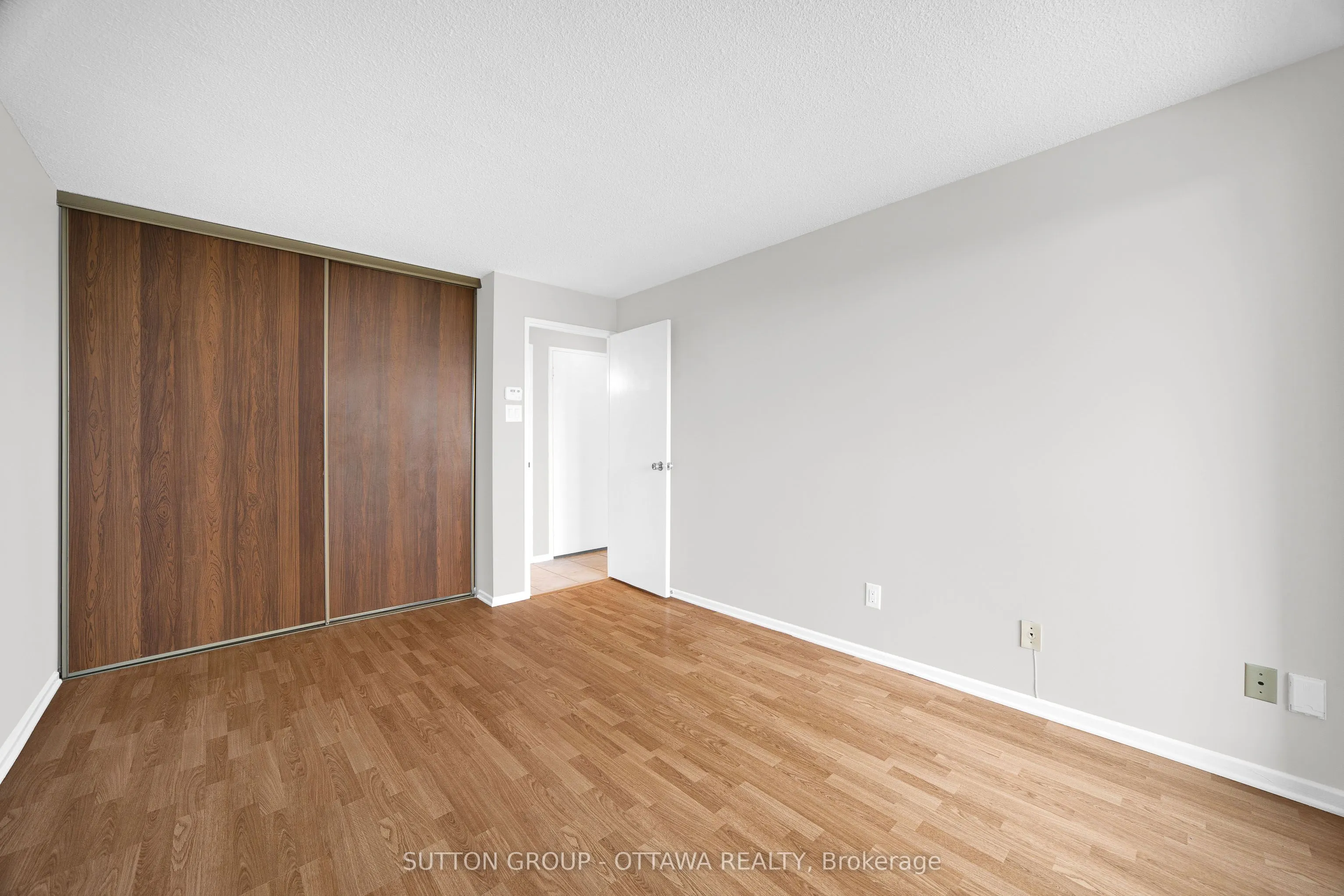 1171 Ambleside Drive, #711