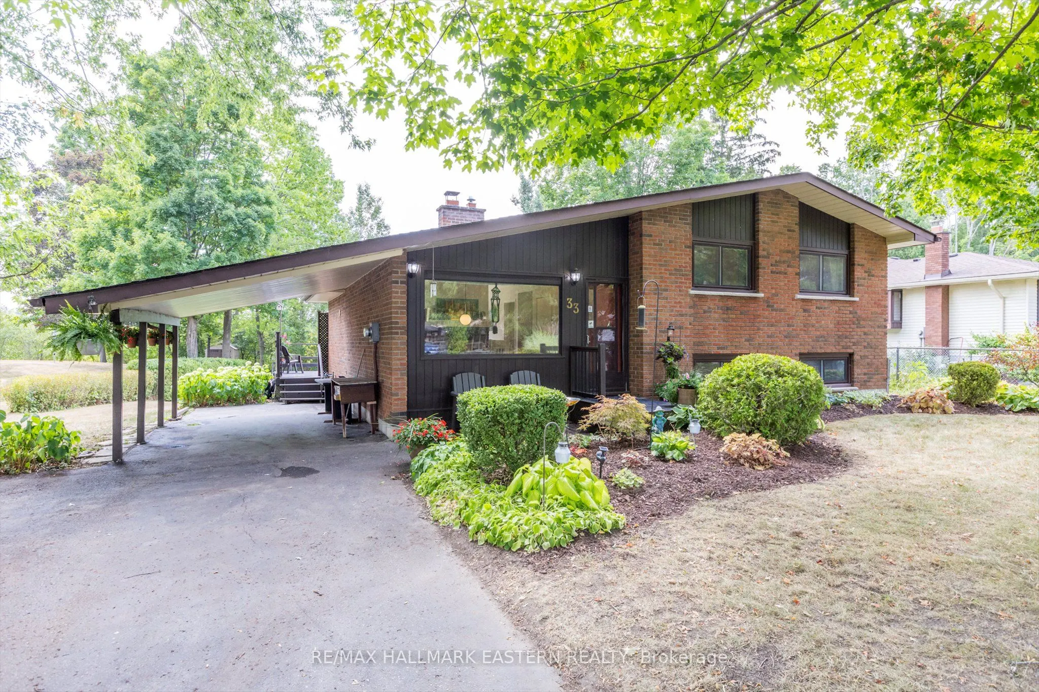 33 Parkview Drive