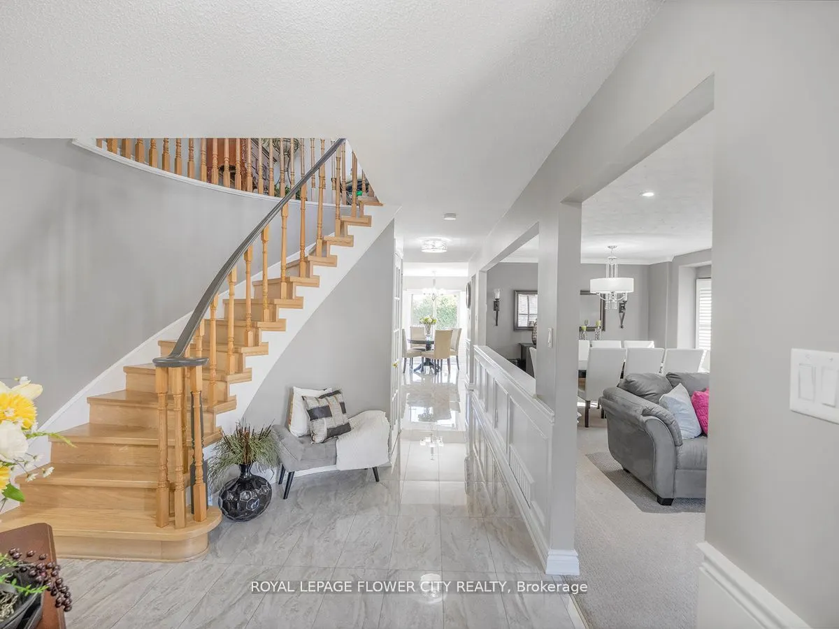 20 Driftwood Place