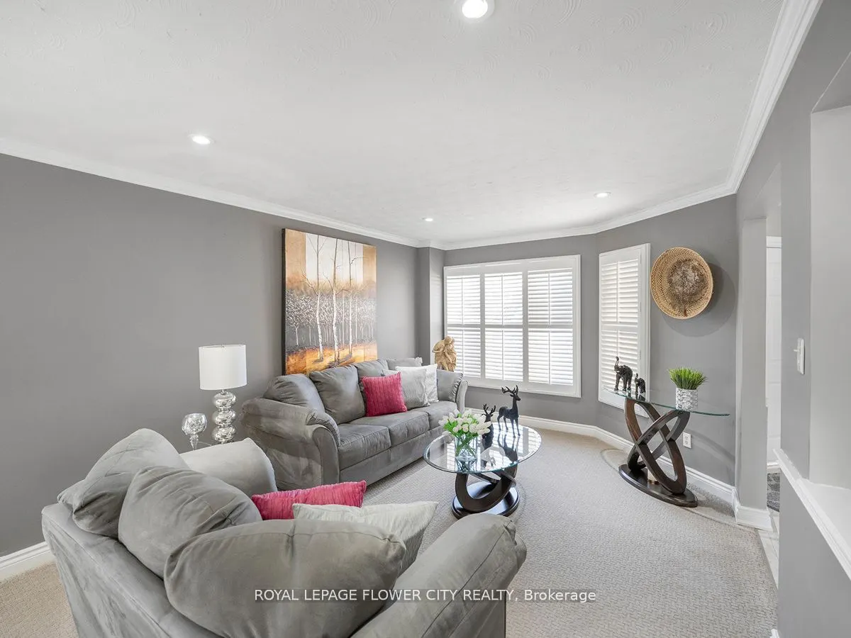 20 Driftwood Place