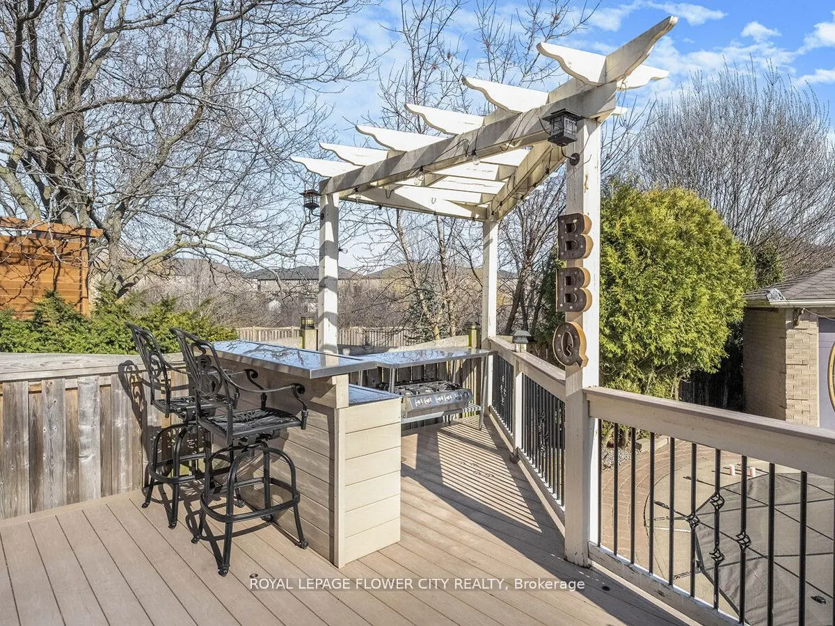 20 Driftwood Place