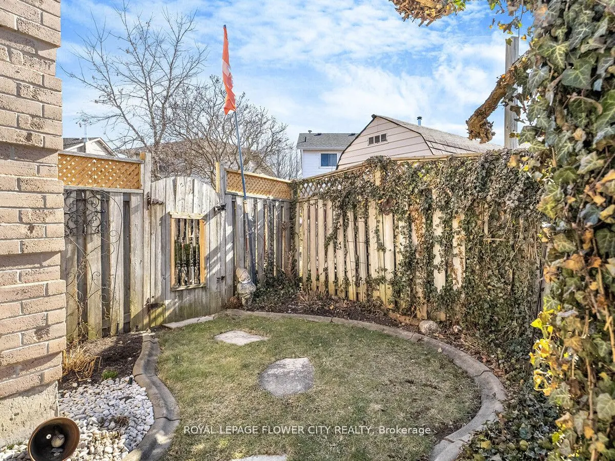 20 Driftwood Place