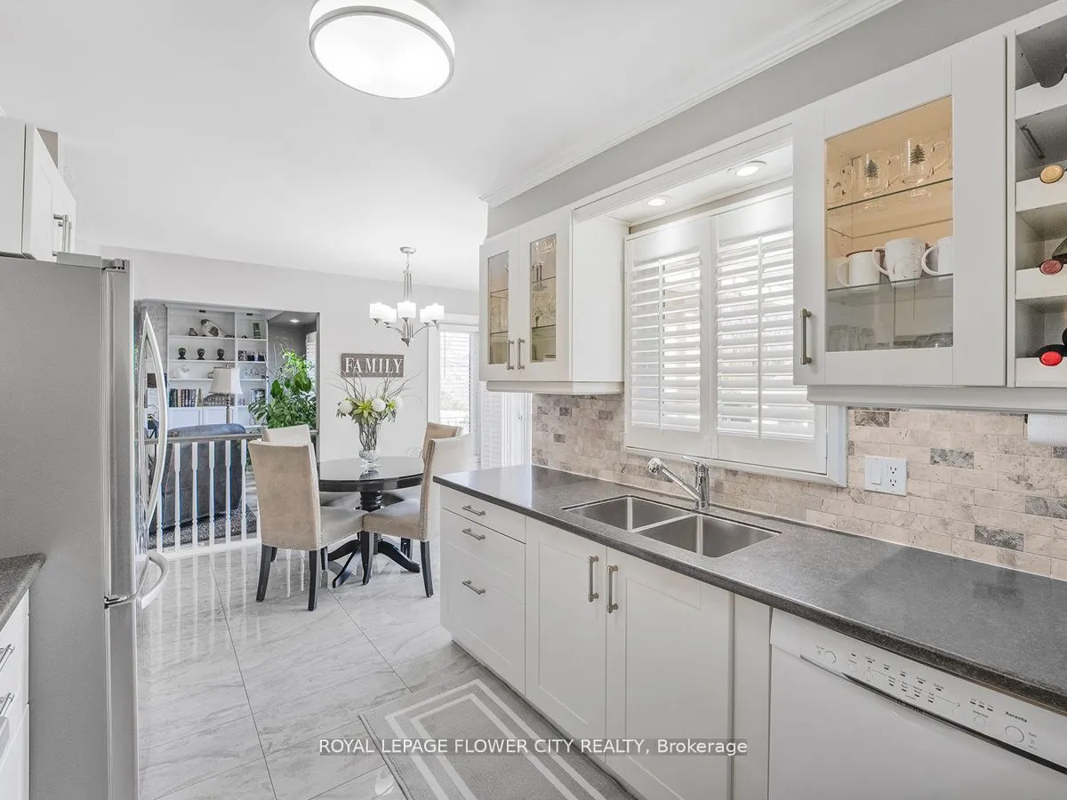 20 Driftwood Place