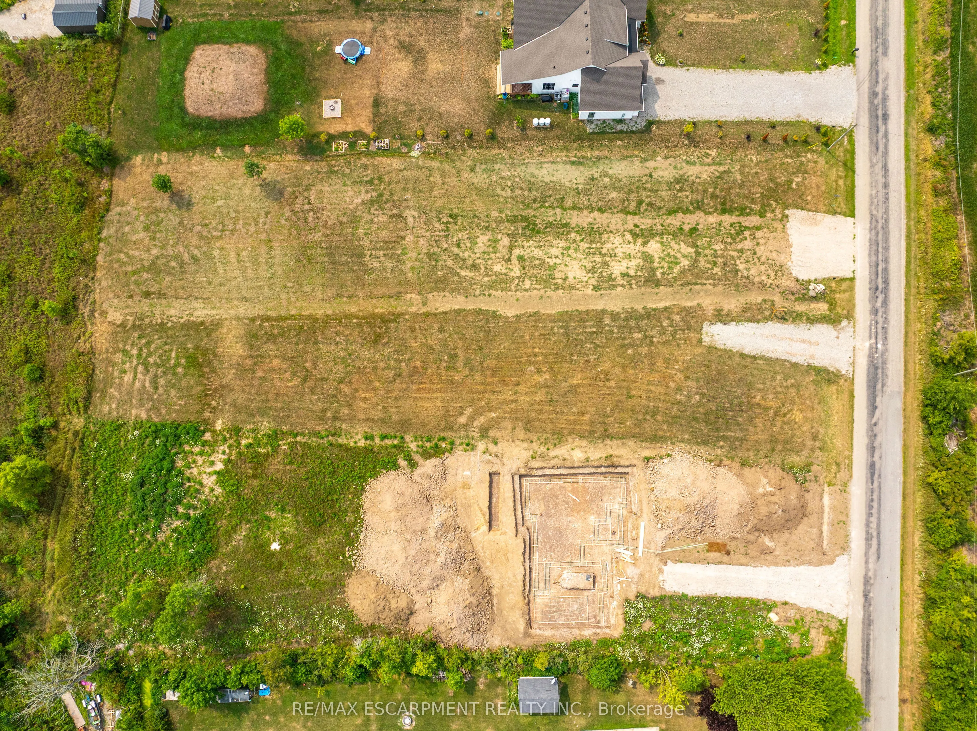 3252 Lakeshore Road