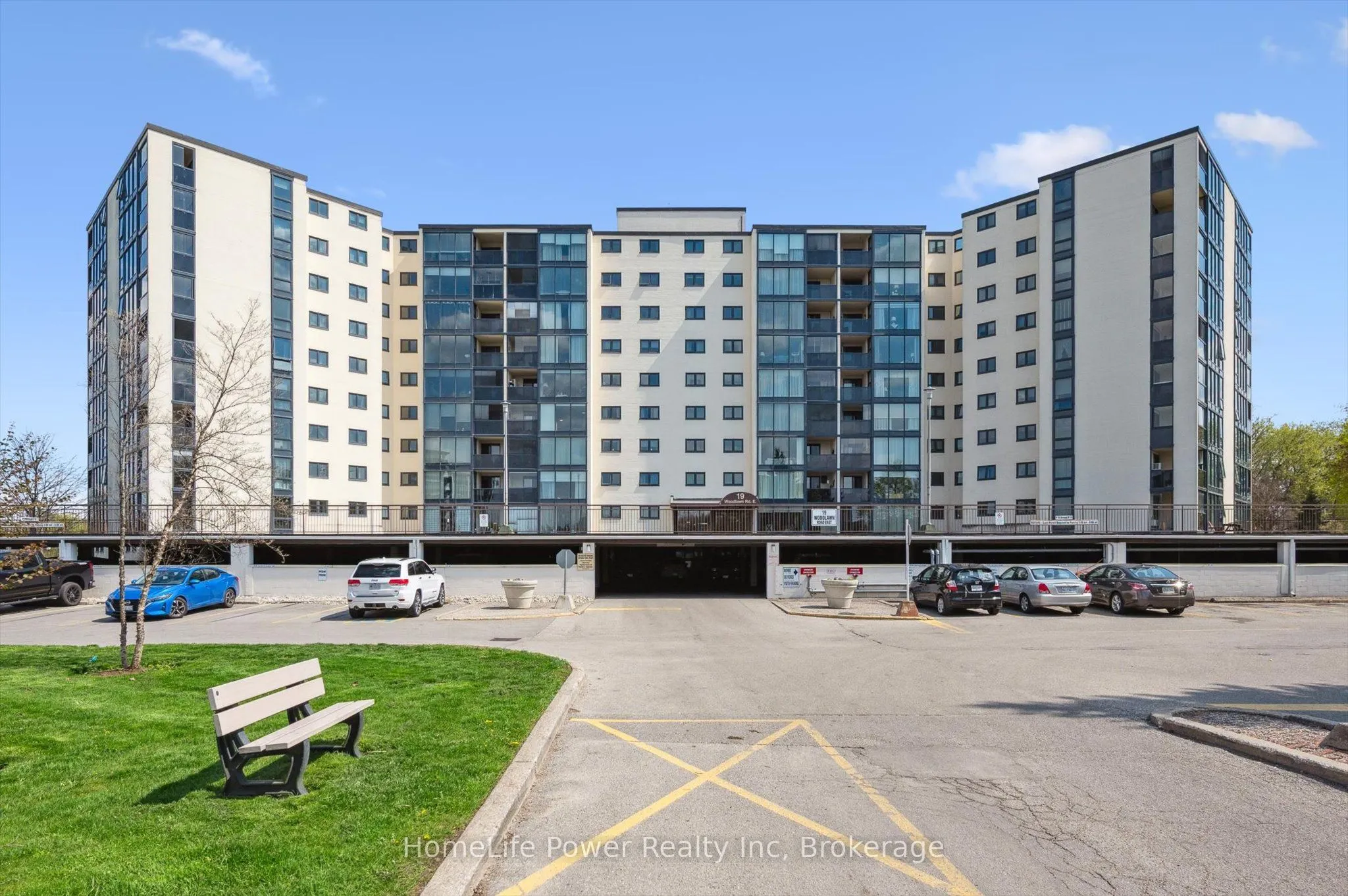 19 Woodlawn Road E, #711