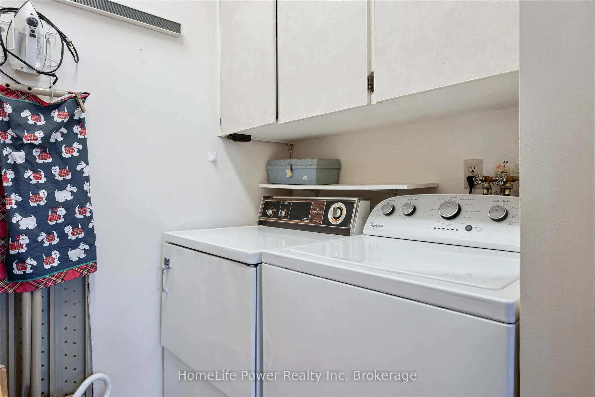 19 Woodlawn Road E, #711