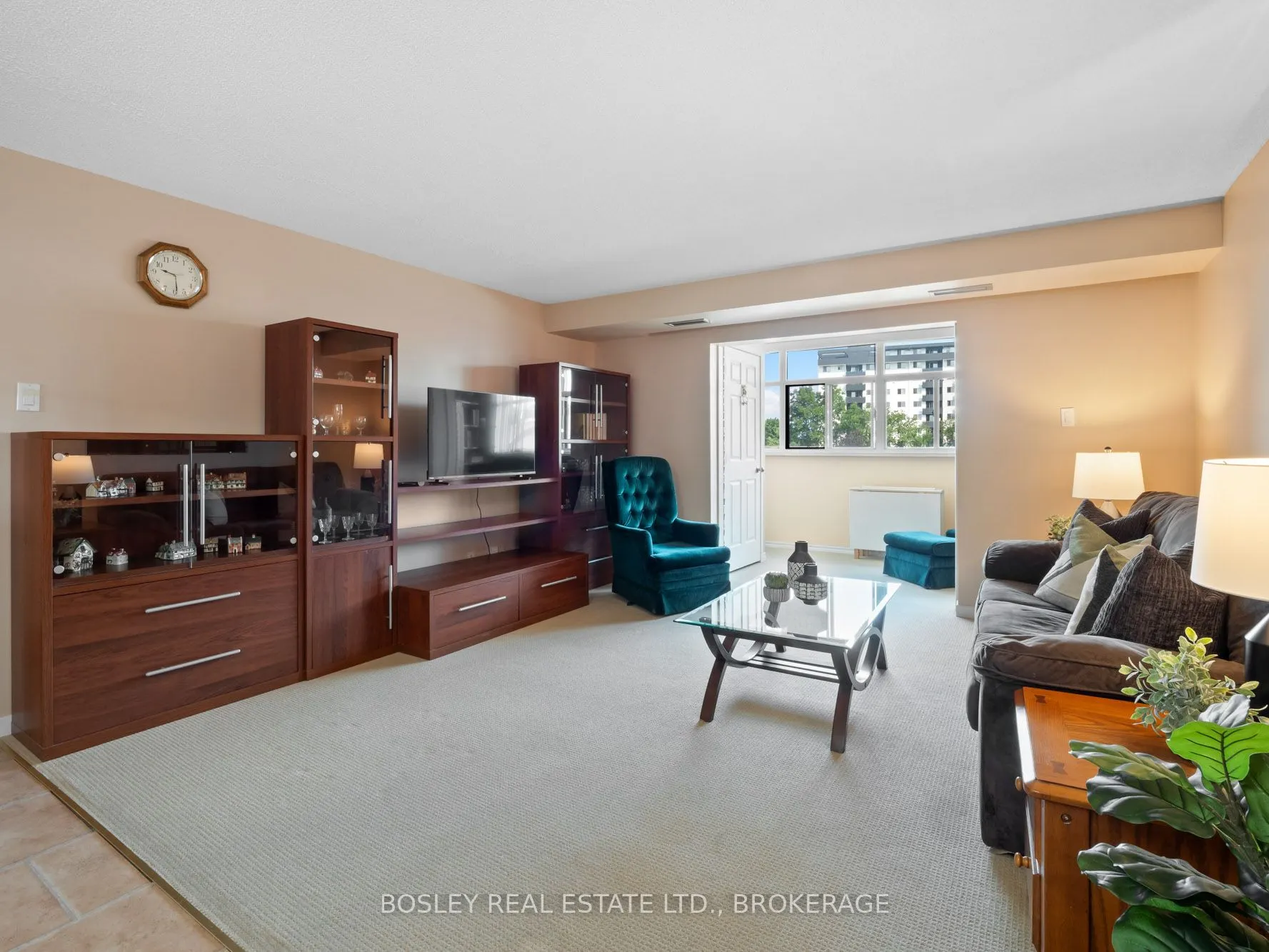 276 Oakdale Avenue, #306