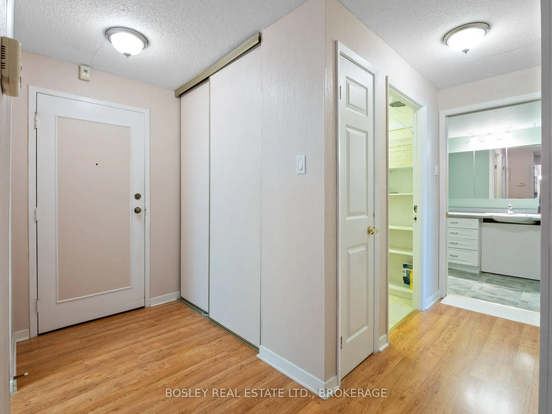 276 Oakdale Avenue, #306