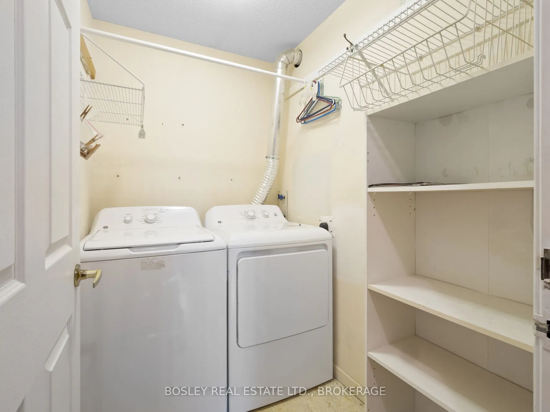 276 Oakdale Avenue, #306