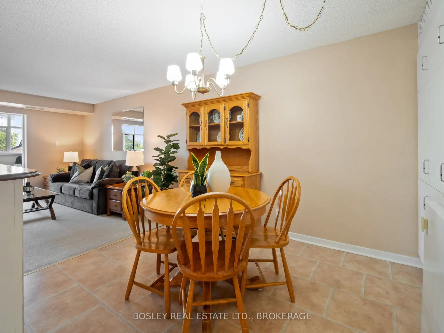 276 Oakdale Avenue, #306