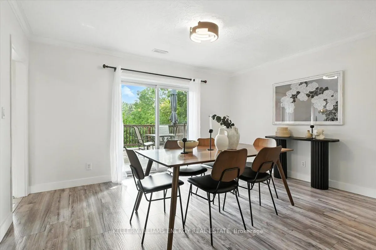 76 Maple Crescent
