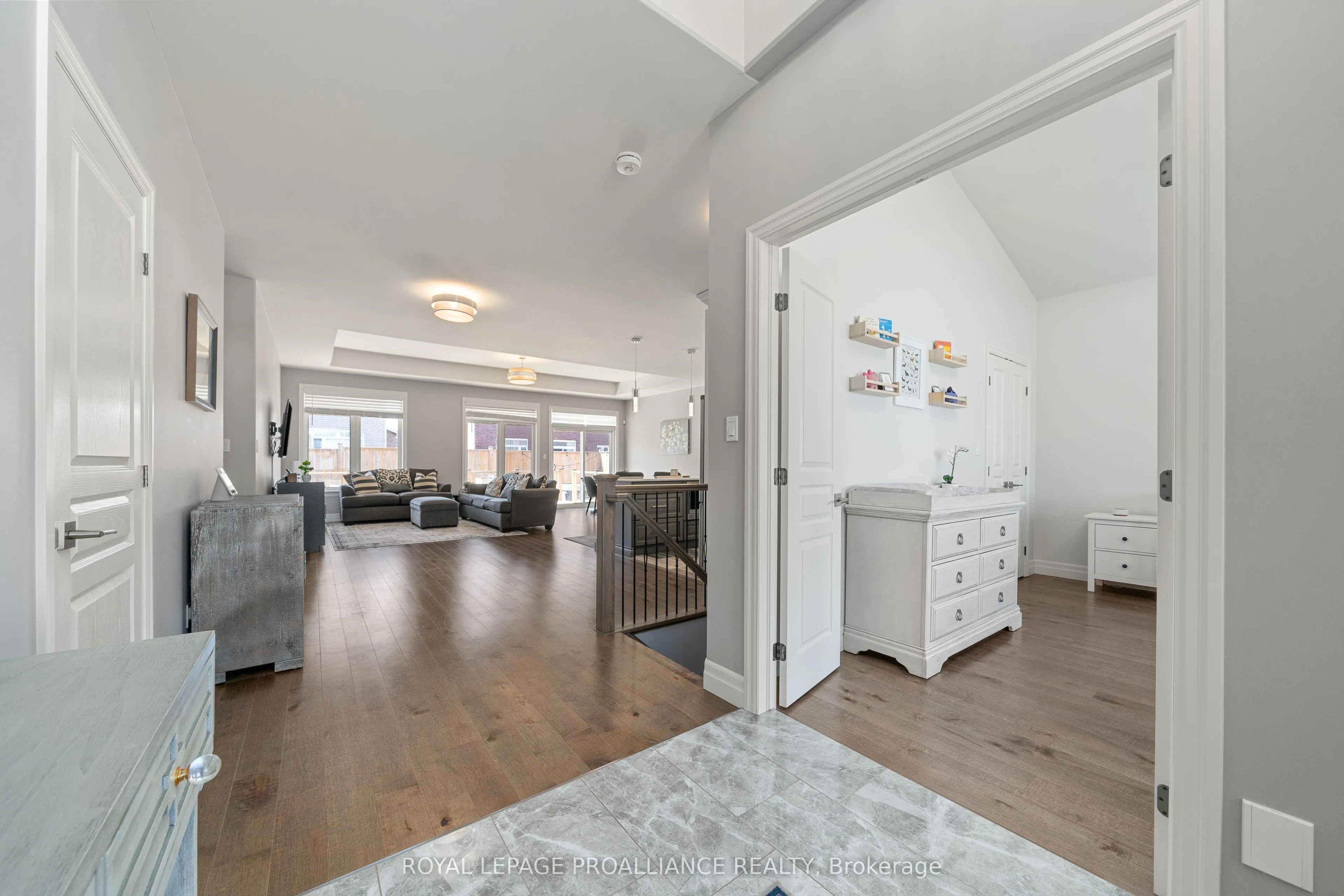 16 Hummingbird Drive