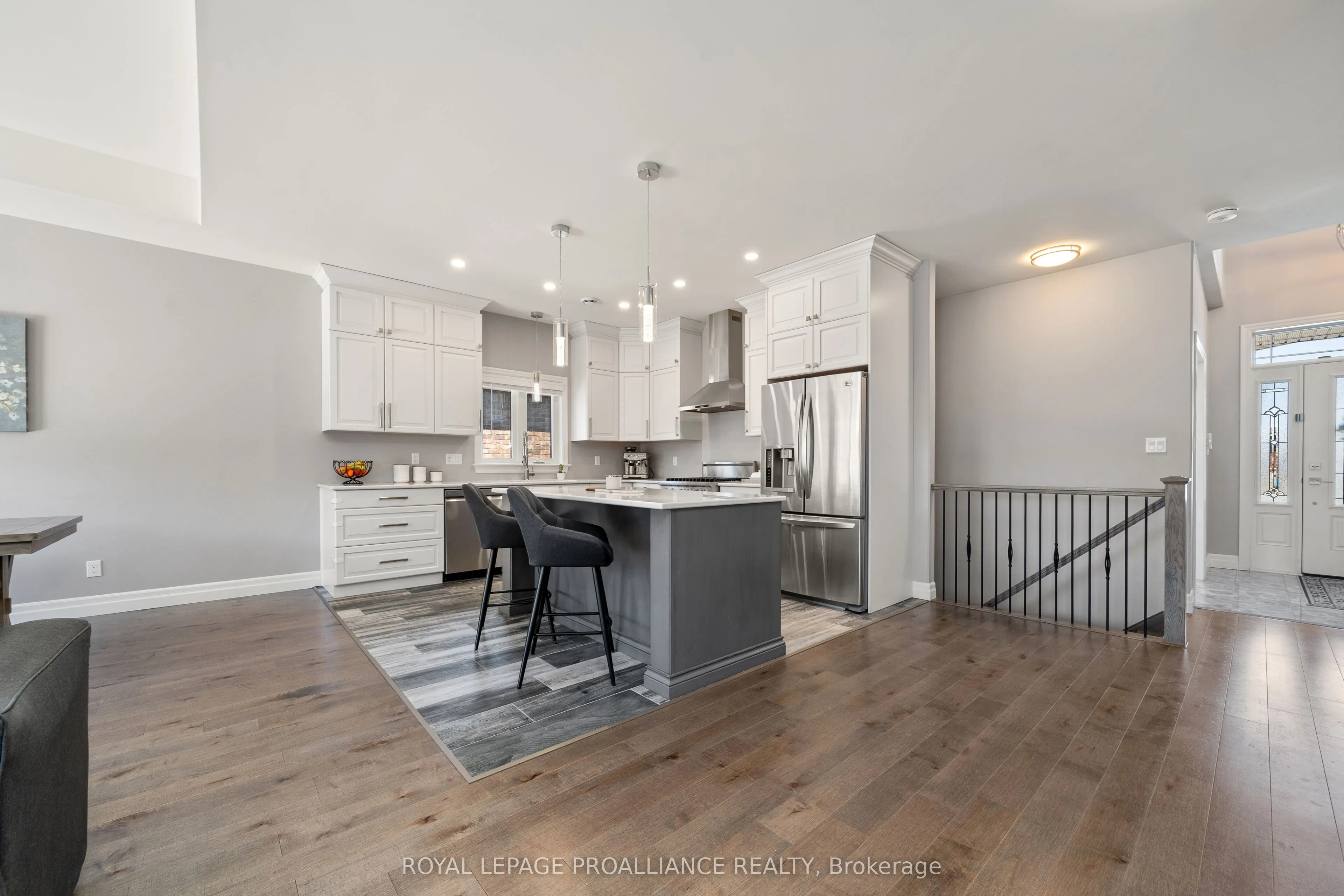 16 Hummingbird Drive