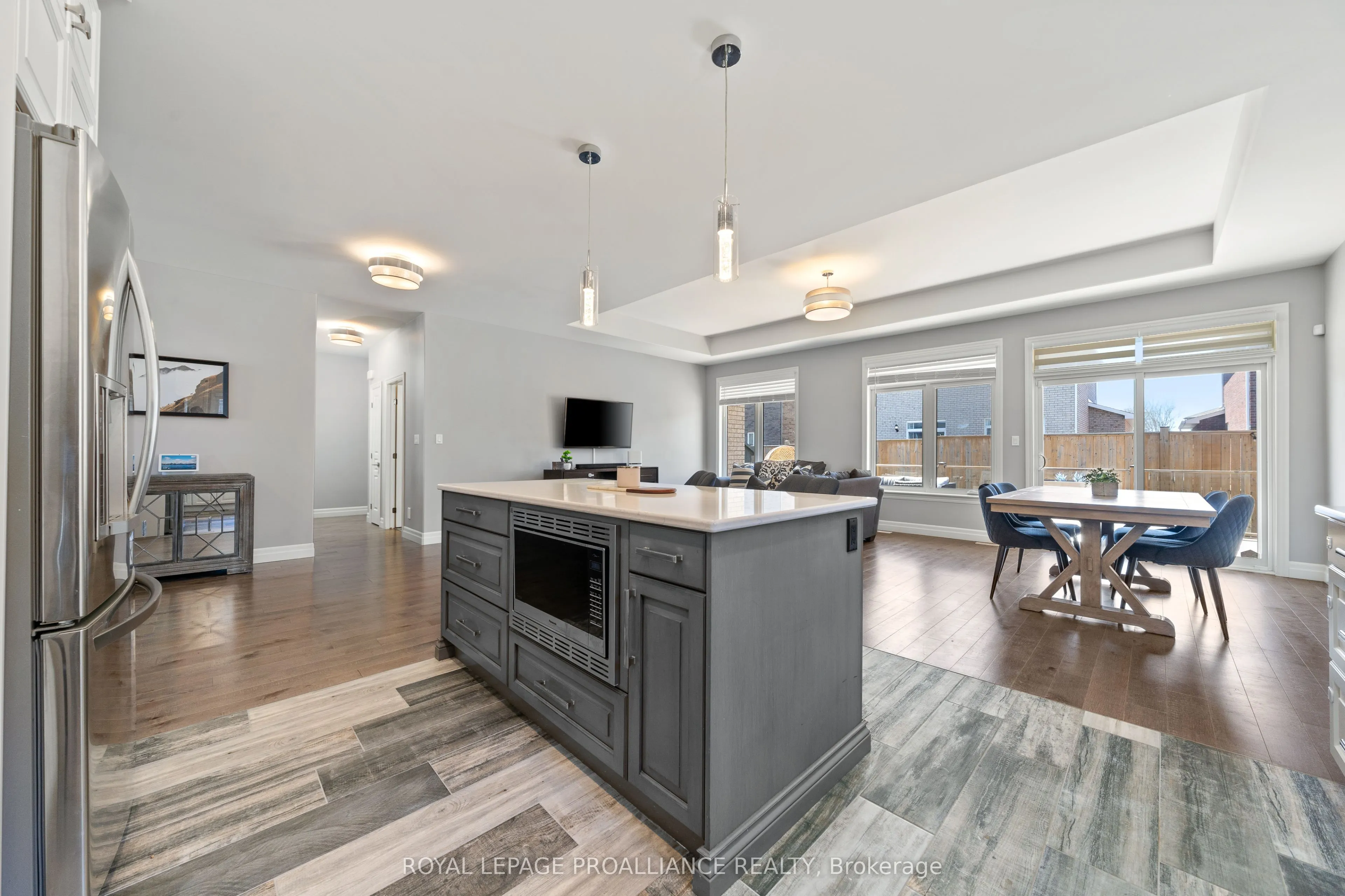 16 Hummingbird Drive