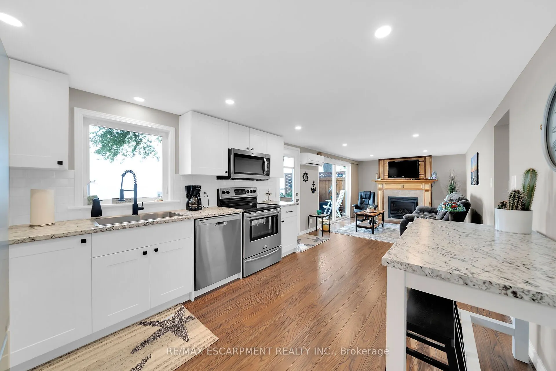 42 Erieview Lane