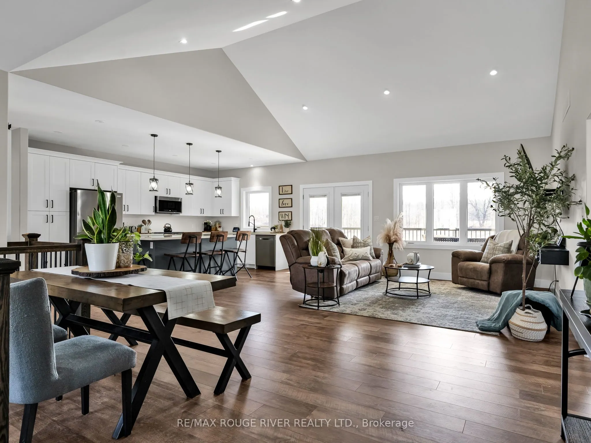 298 Tobacco Road