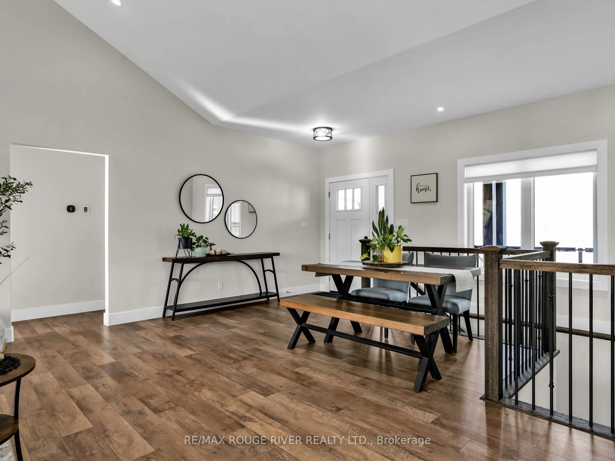 298 Tobacco Road