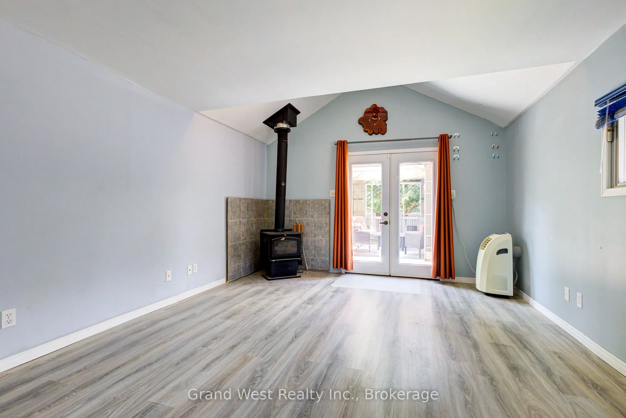 578 CONCESSION Road
