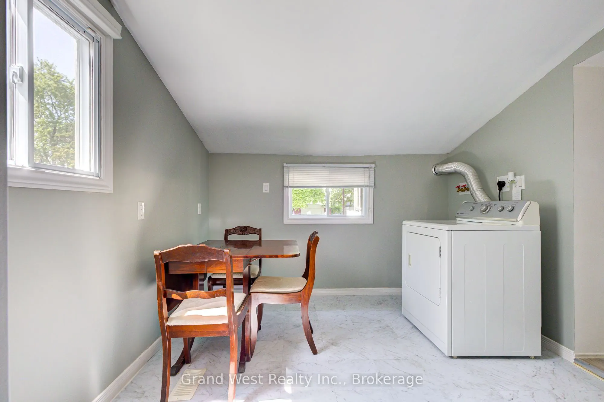 578 CONCESSION Road