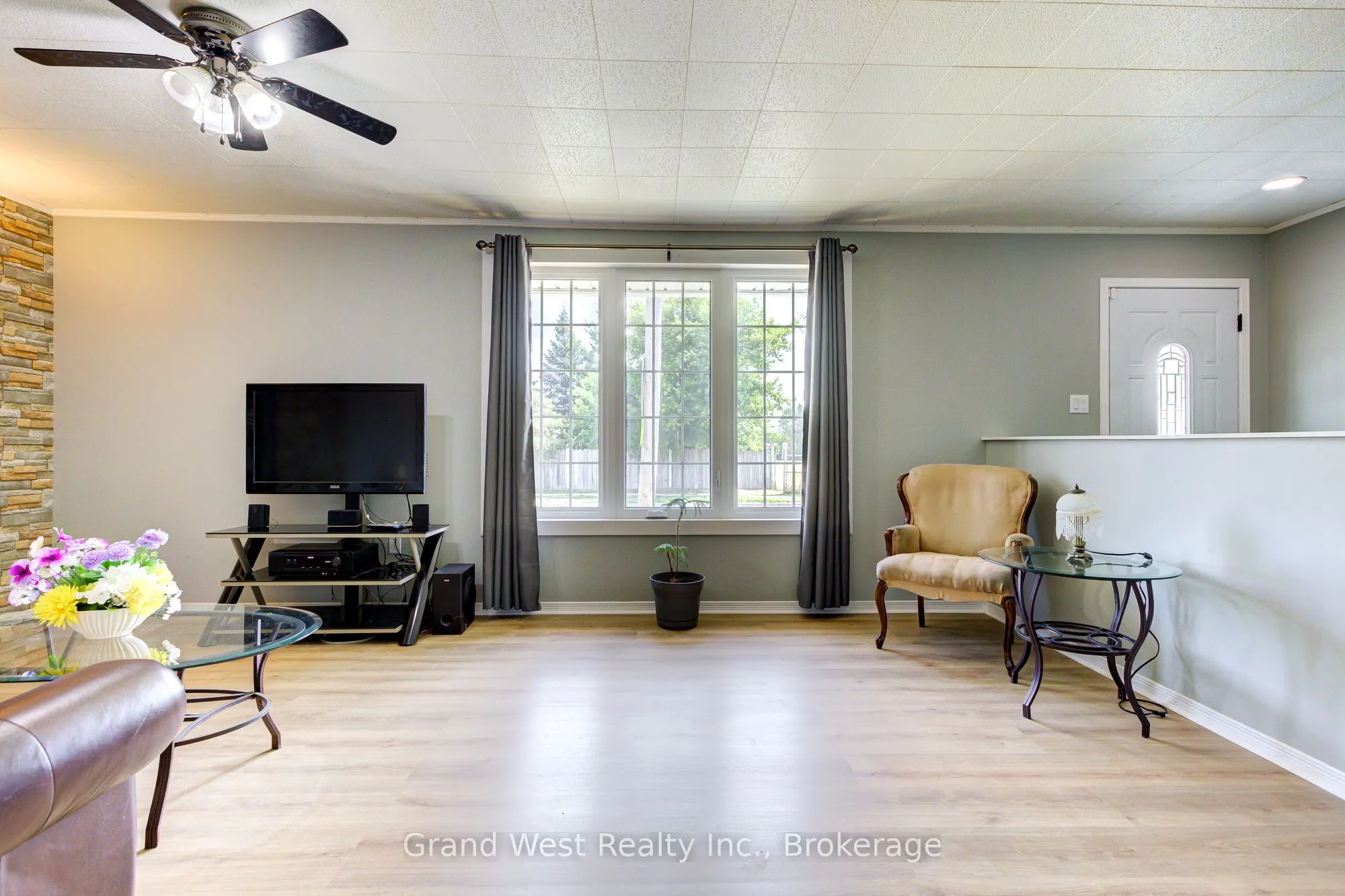 578 CONCESSION Road