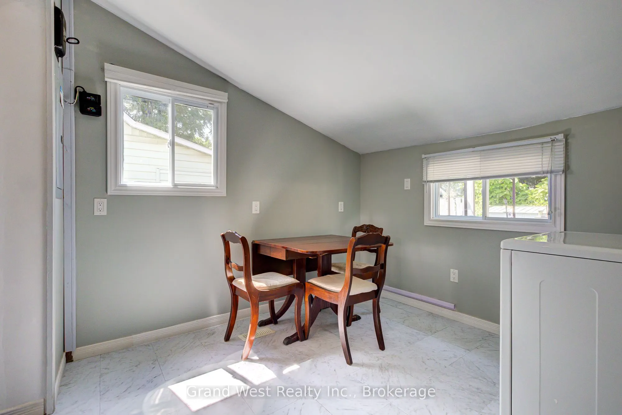 578 CONCESSION Road