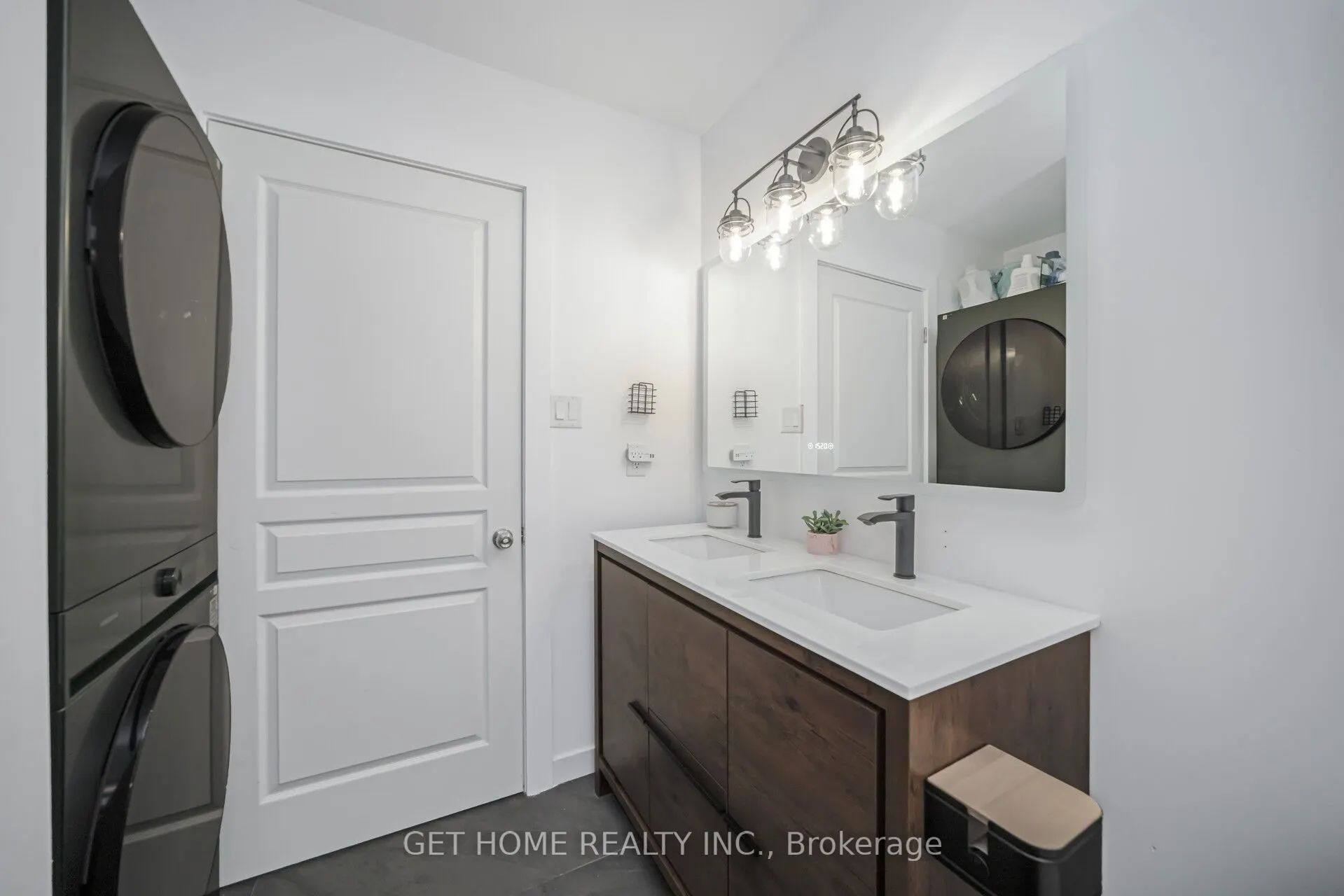 80 Wilkie Crescent
