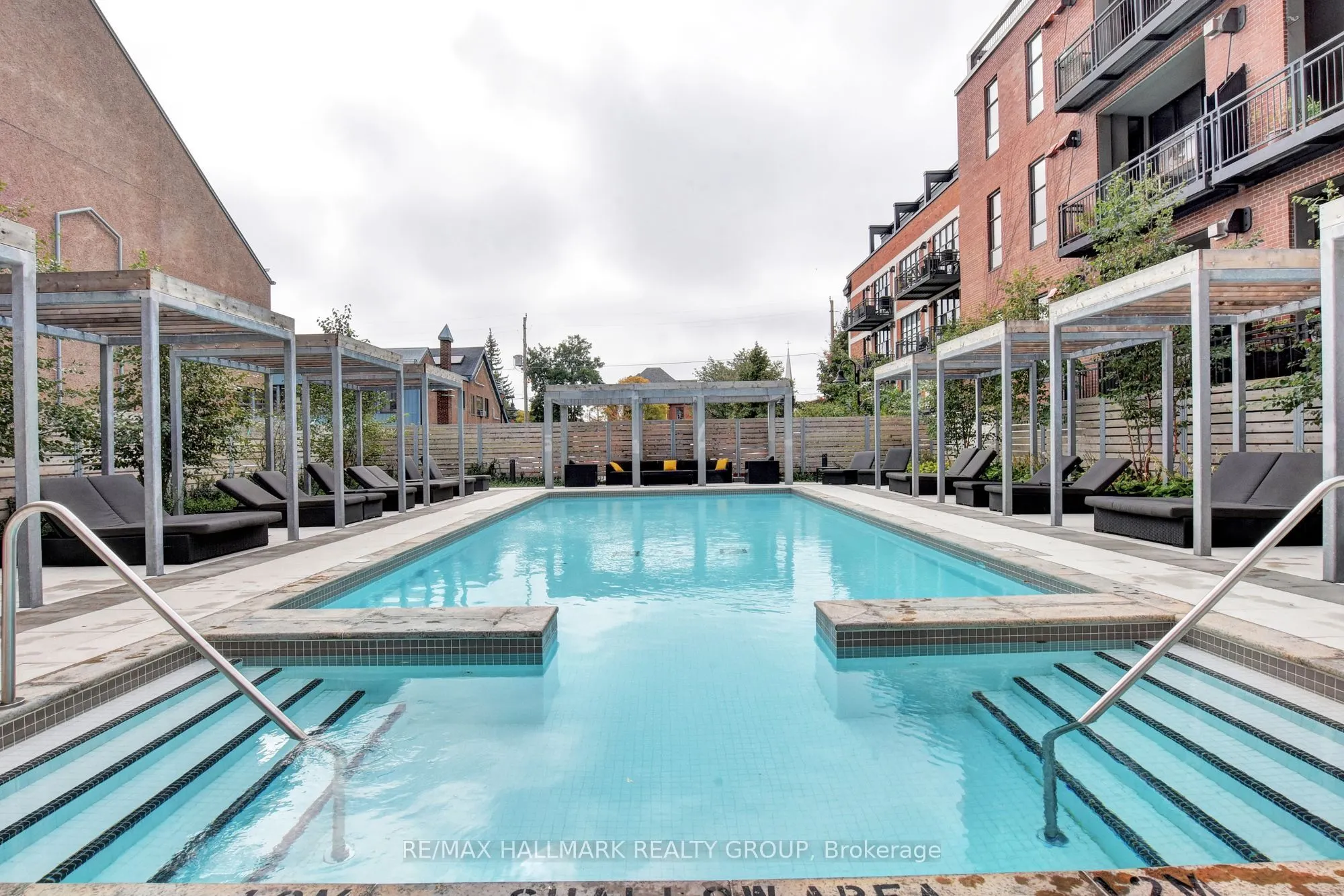 340 Mcleod Street, #933