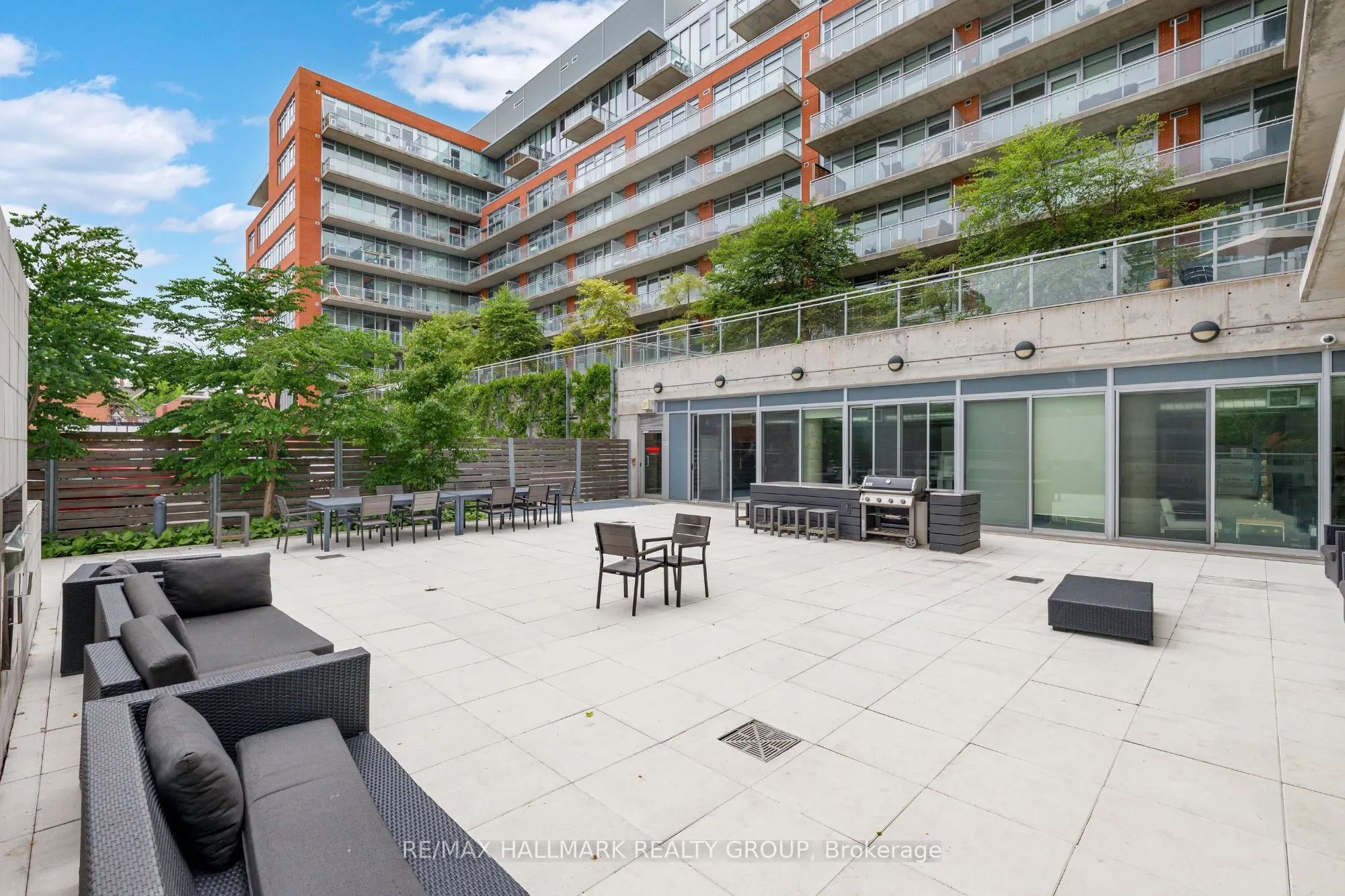 340 Mcleod Street, #933