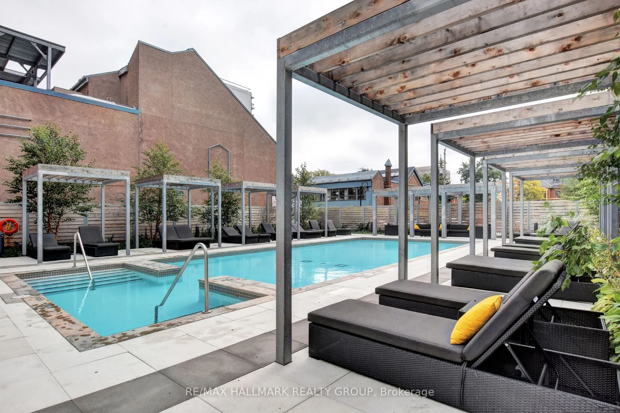 340 Mcleod Street, #933