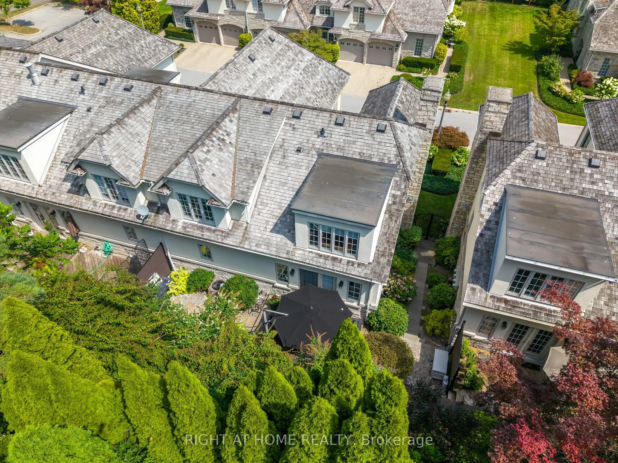 222 Ricardo Street, #10