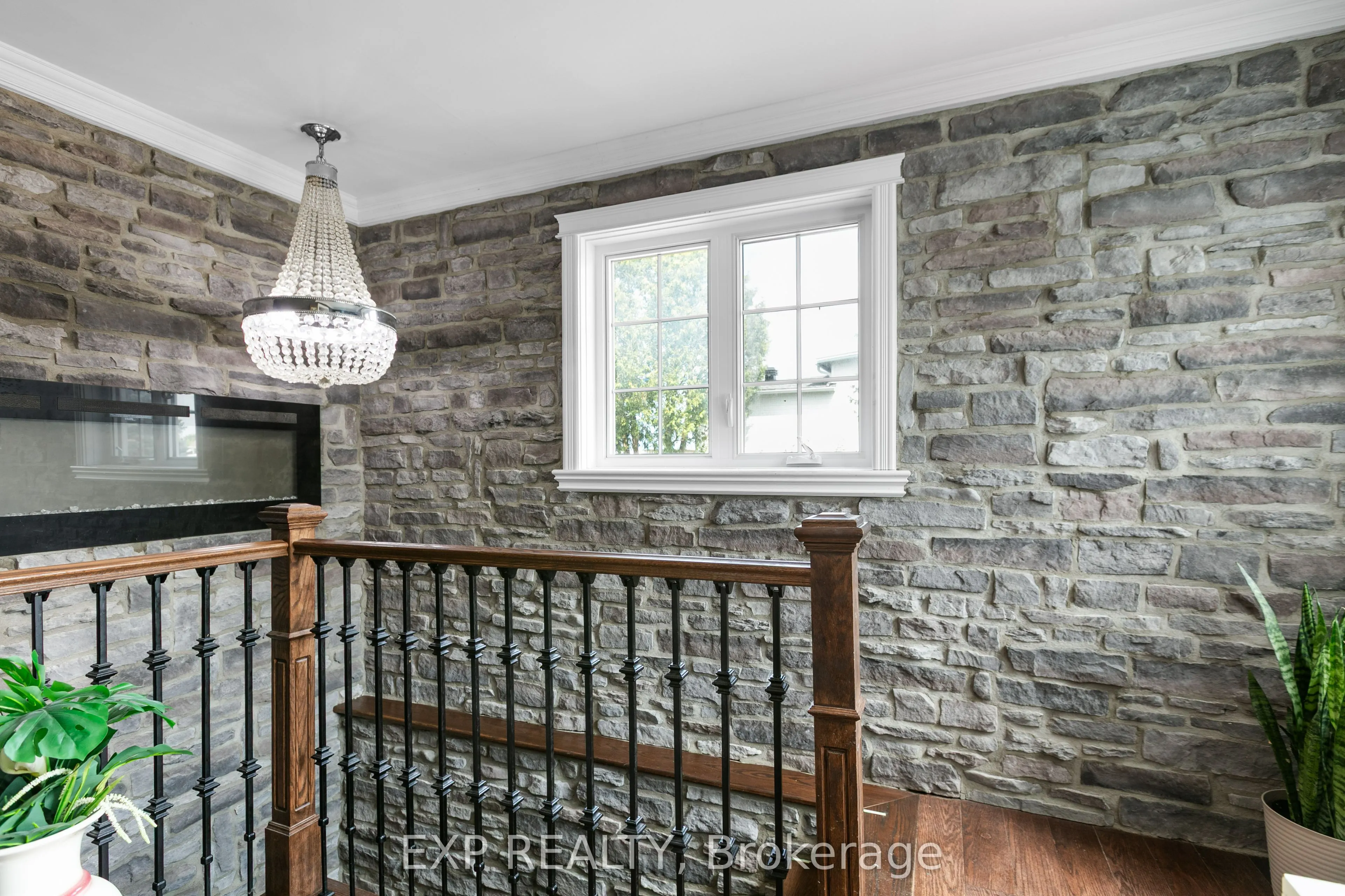 891 Lacroix Road