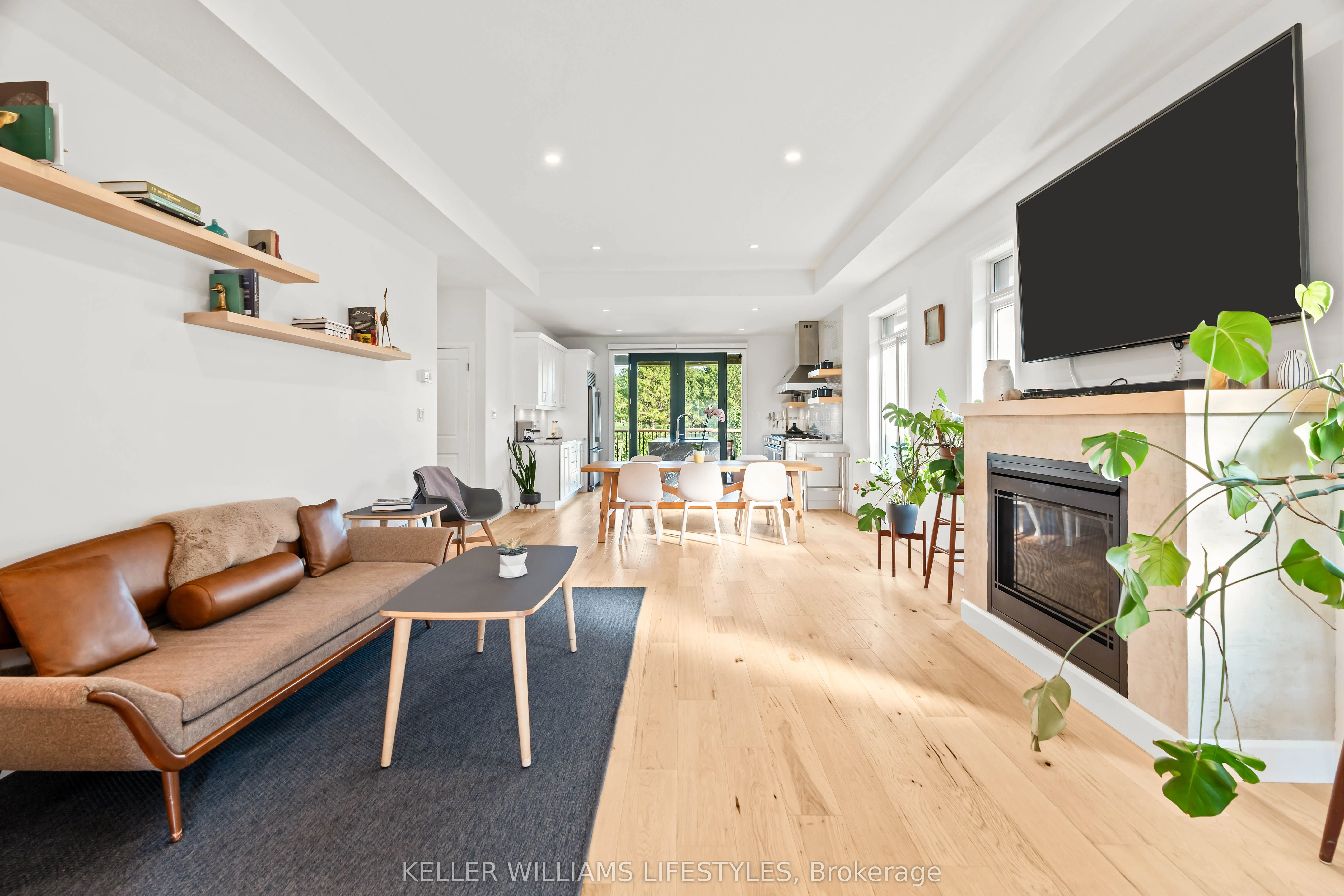159 Collins Way, #31