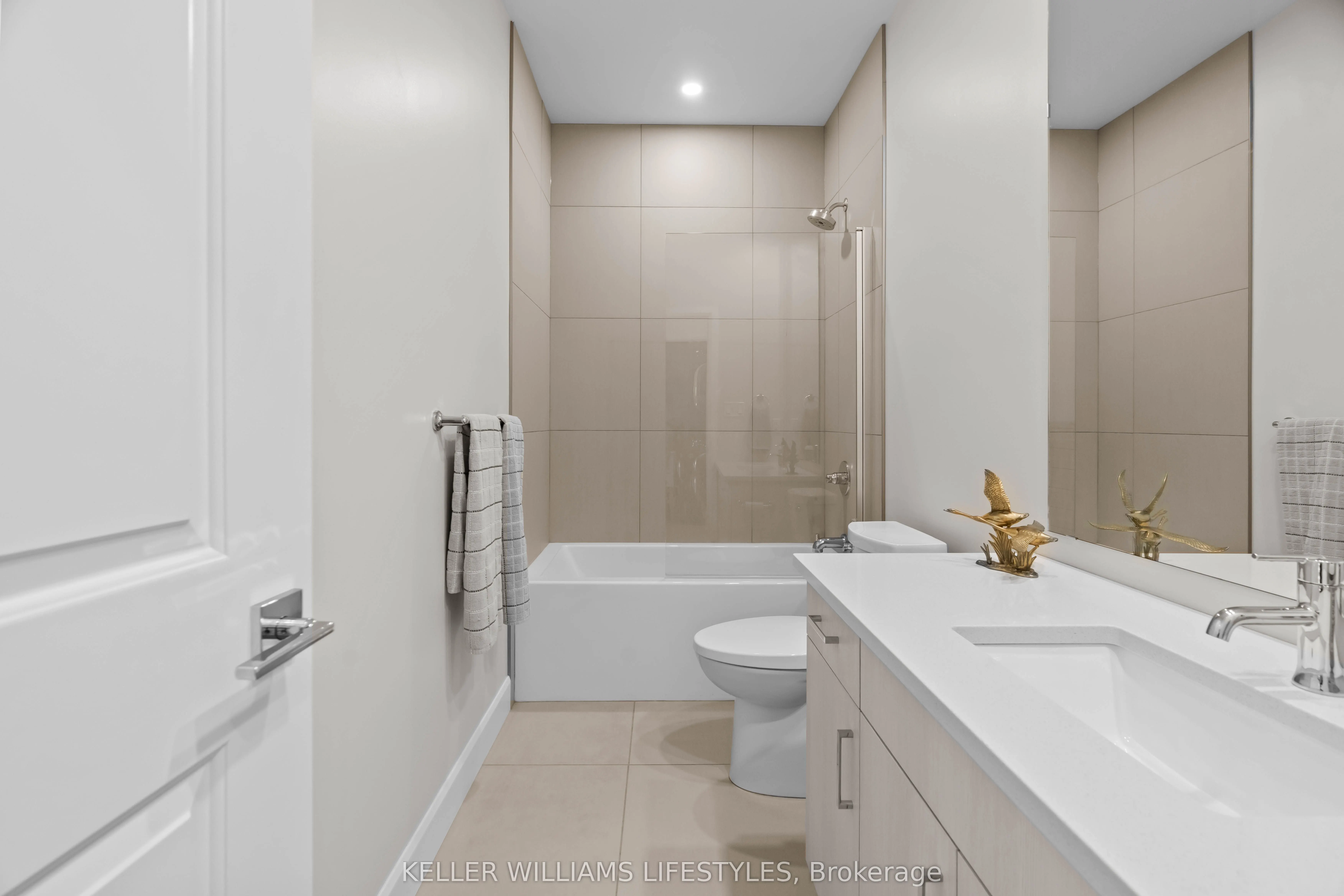 159 Collins Way, #31