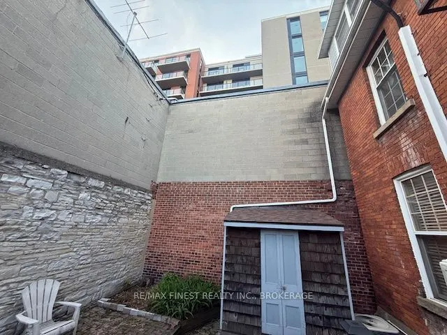 166 Queen Street